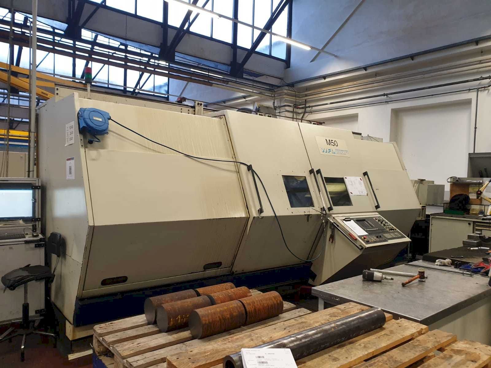 WFL  M50-maskinen framifrån