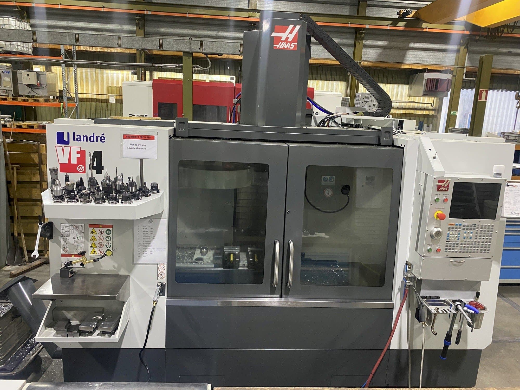 HAAS VF-4-maskinen framifrån