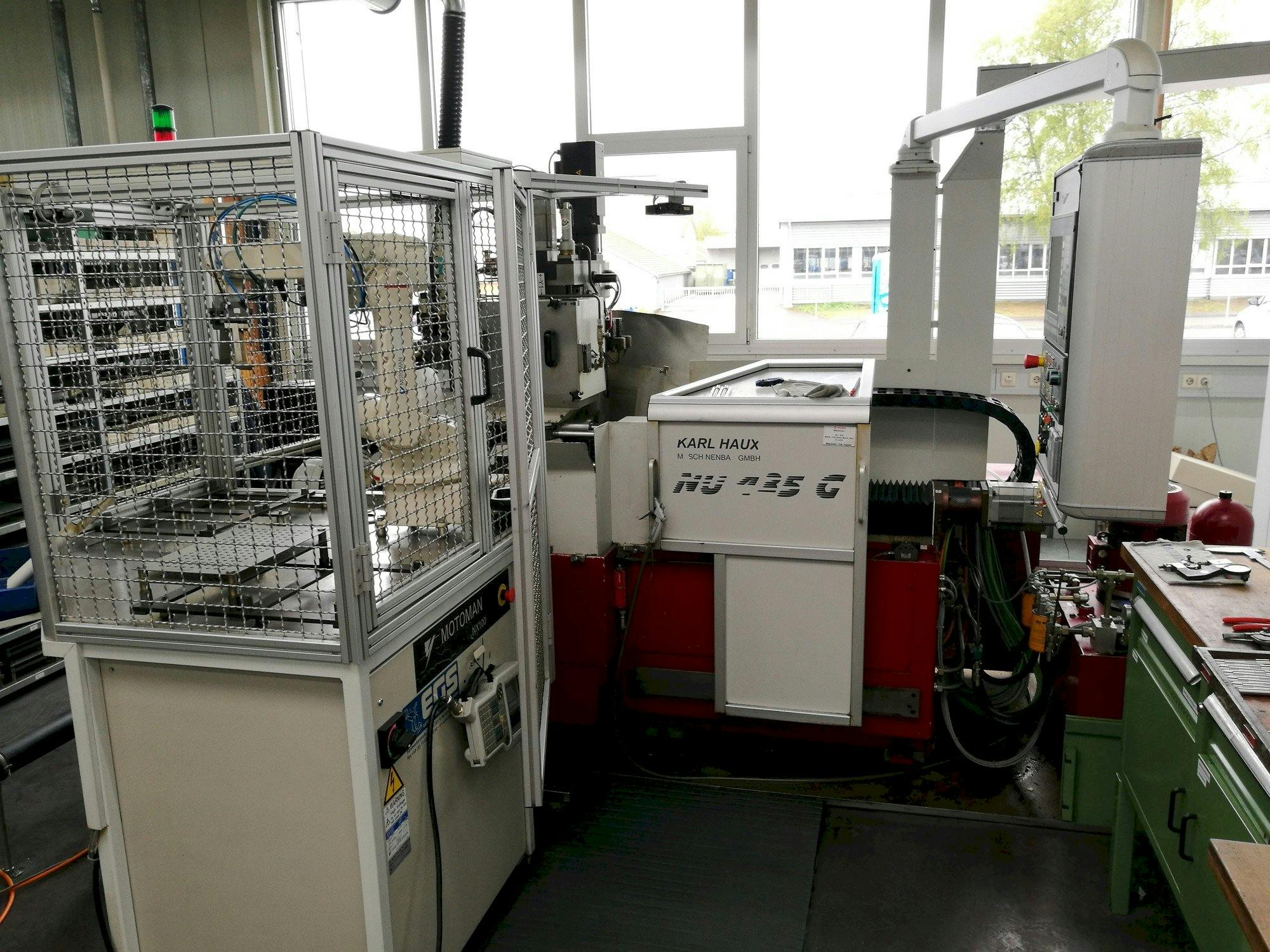 Haux NS 435G-maskinen sedd från vänster sida