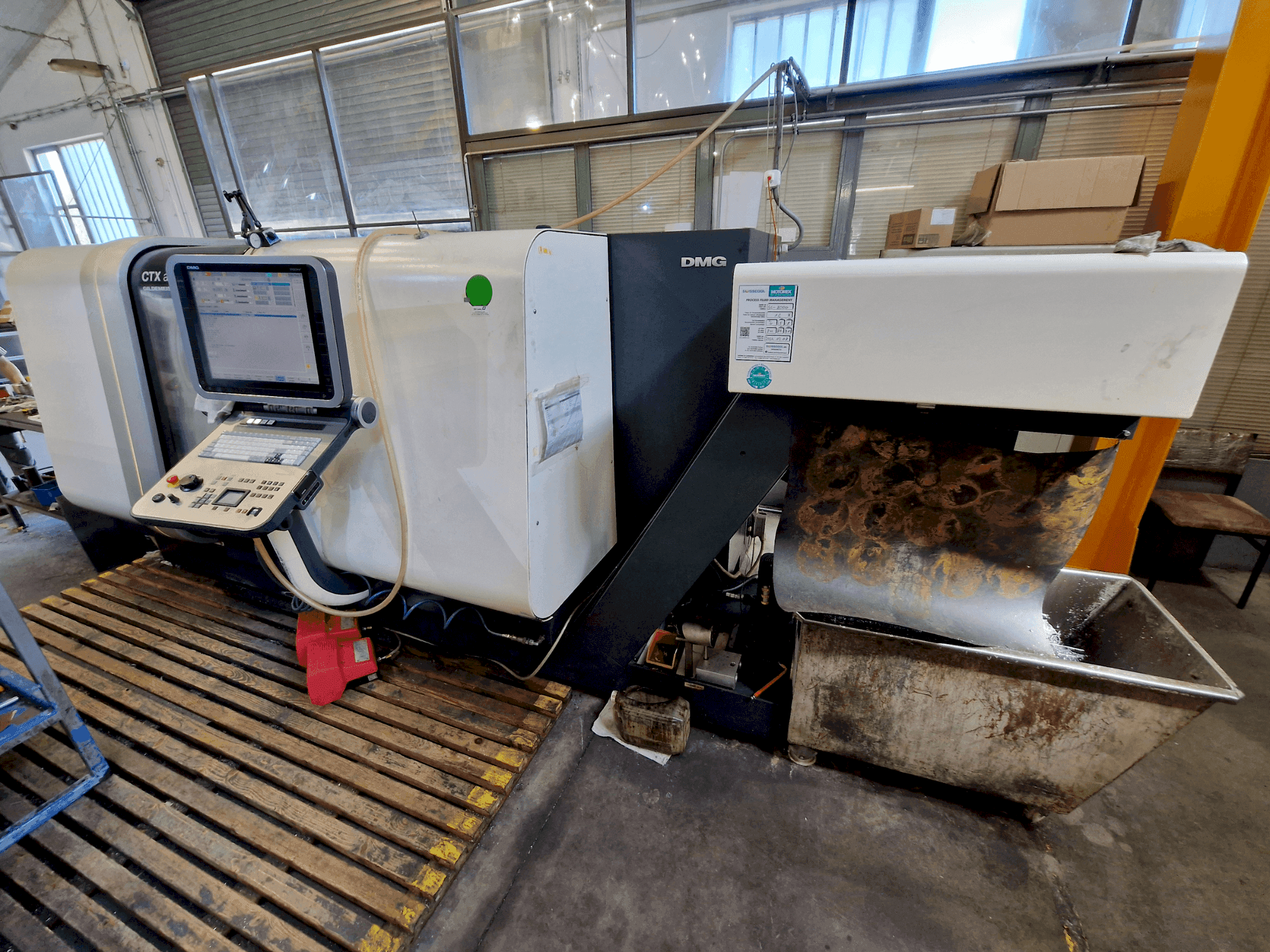 DMG MORI CTX ALPHA 500 V6-maskinen framifrån