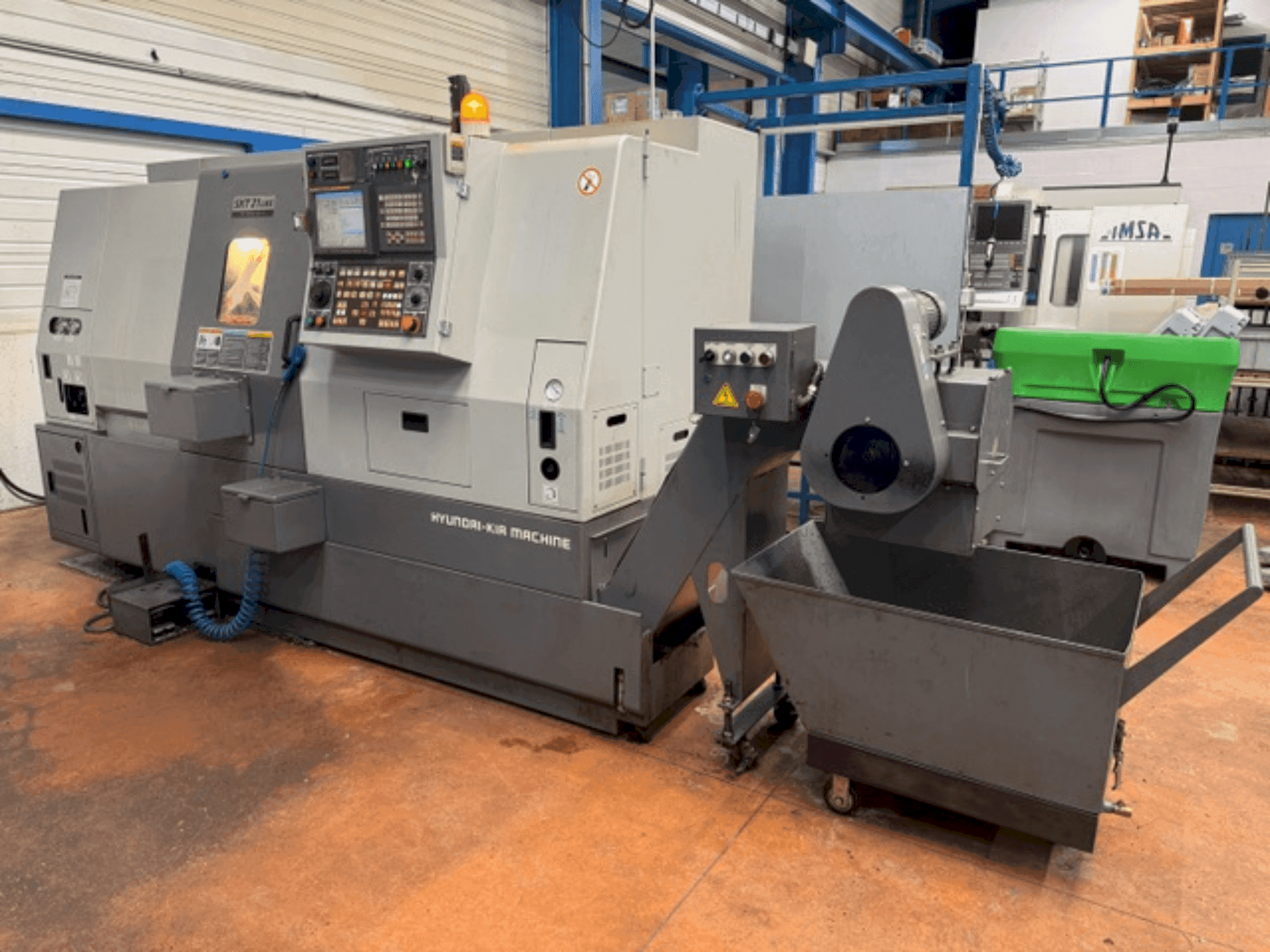 HYUNDAI KIA SKT21LMS-maskinen framifrån