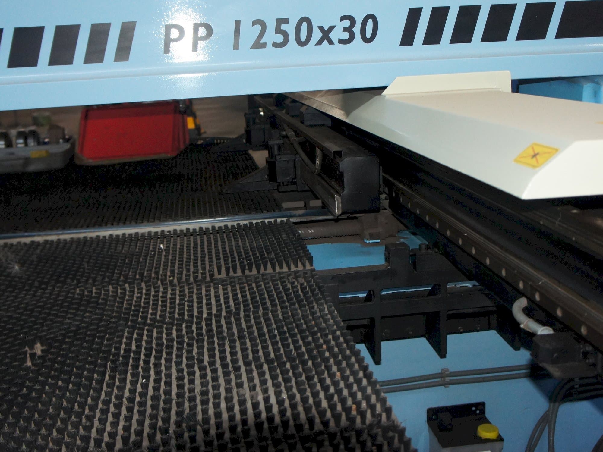 Durma PP 12530-maskinen framifrån
