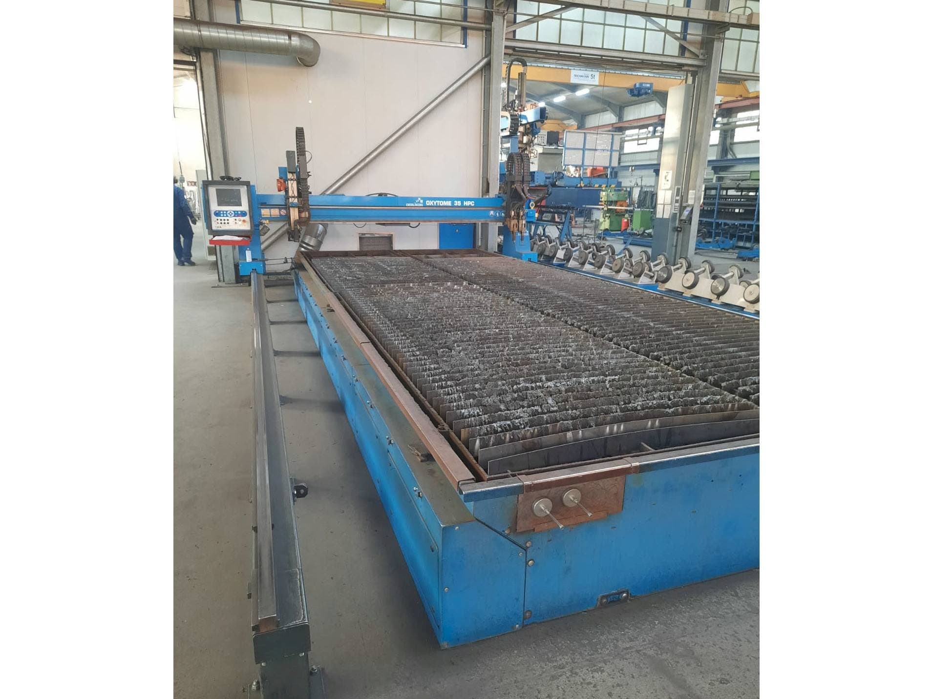 Oerlikon Oxytome 35 HPC-maskinen framifrån