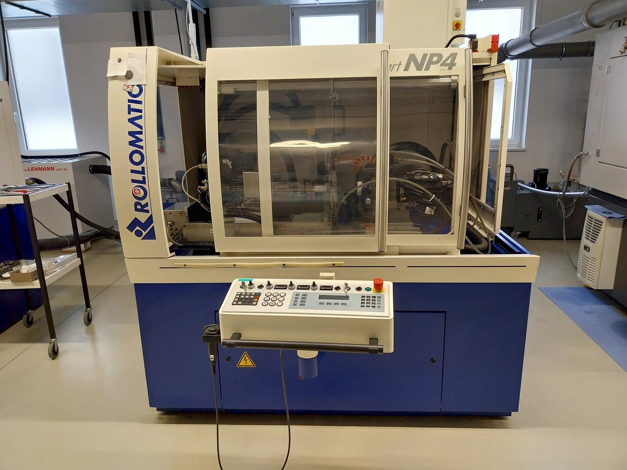 ROLLOMATIC NP4-maskinen framifrån