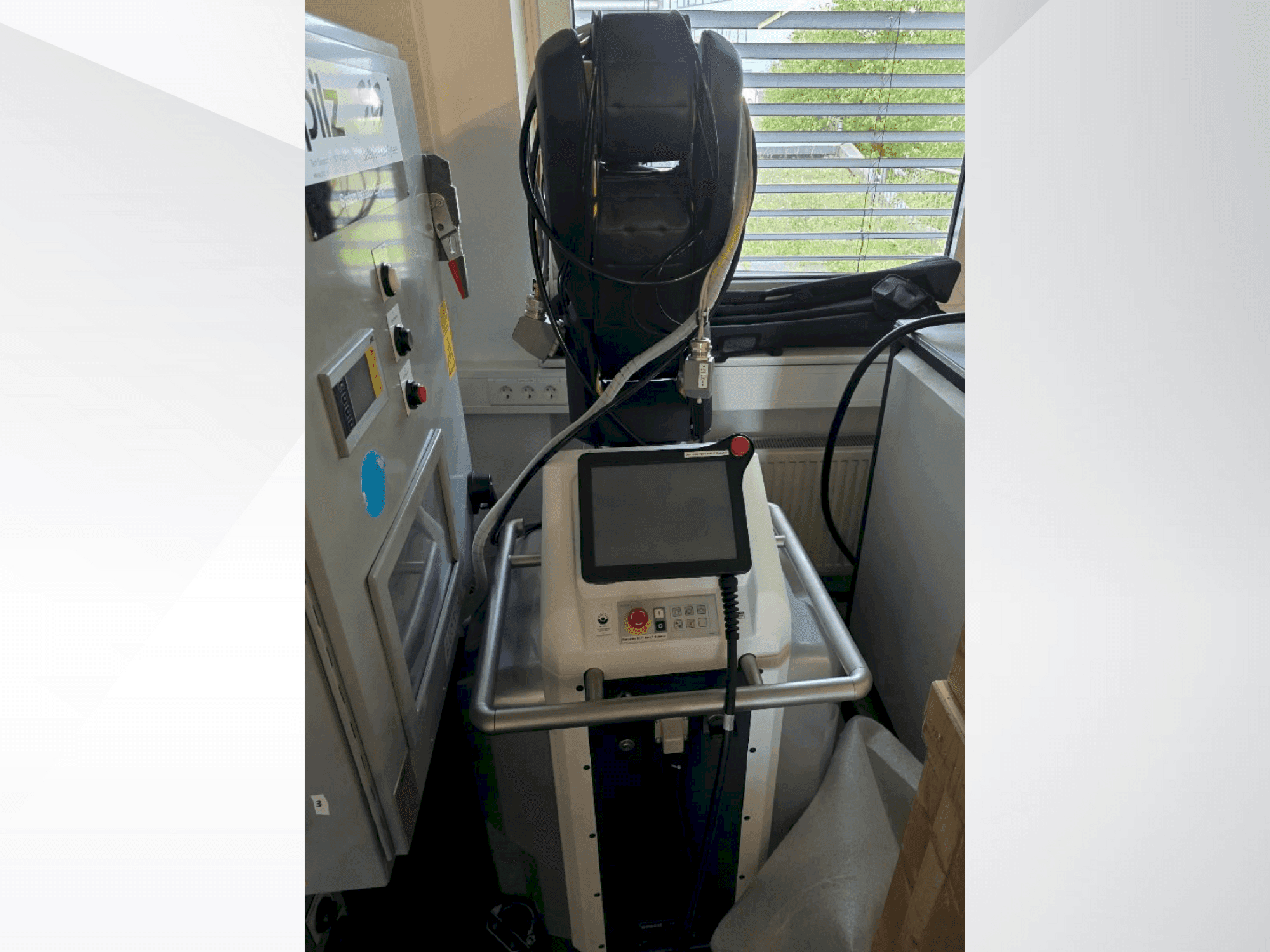 FANUC LR Mate 200iD/7L-maskinen framifrån