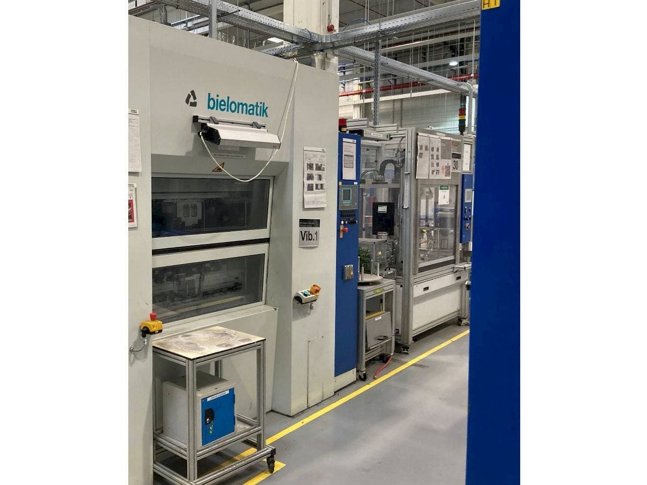 bielomatik K3216-maskinen framifrån