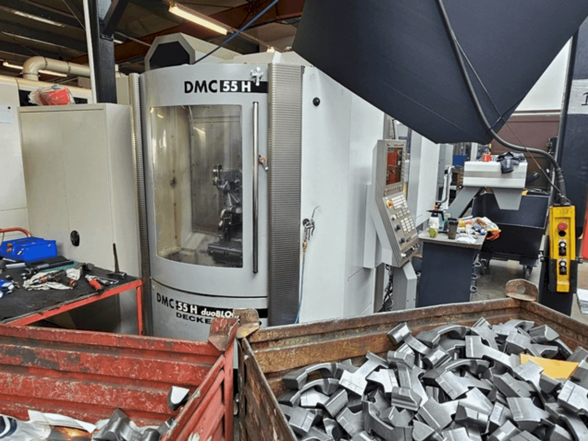DECKEL MAHO DMC 55H duoBlock (2007)-maskinen framifrån