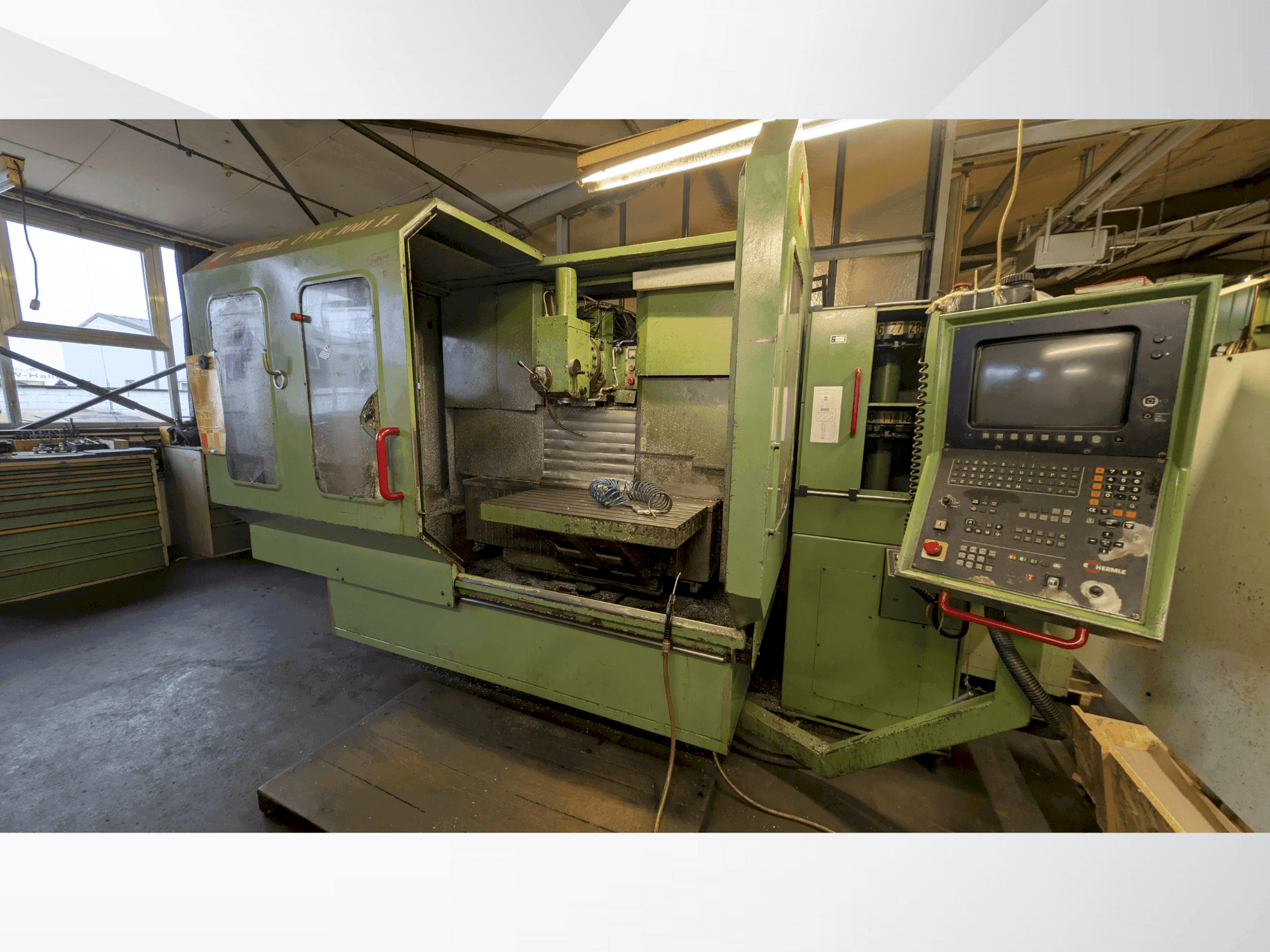 HERMLE 1001-maskinen framifrån