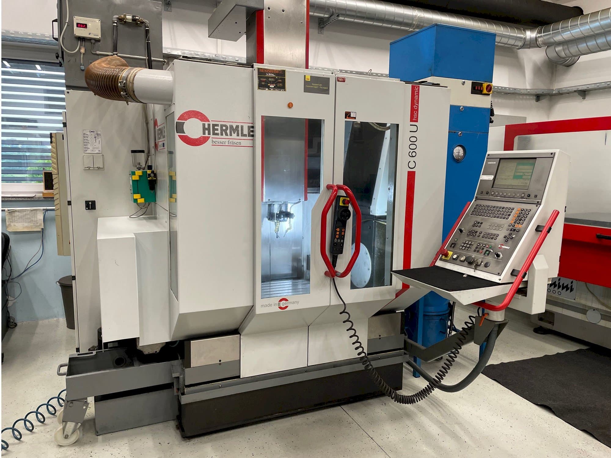 HERMLE C600U-maskinen framifrån