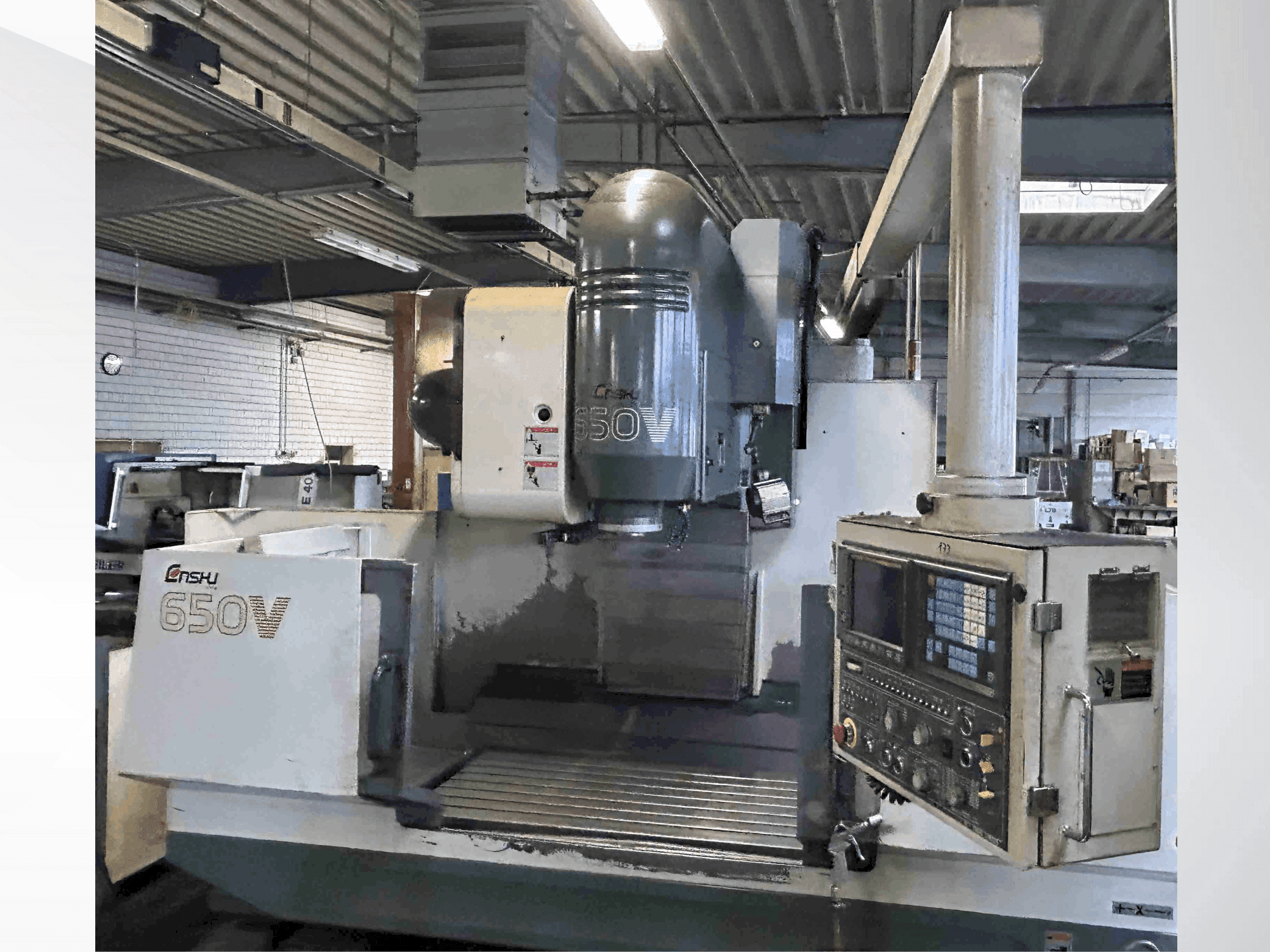 Enshu 650 V-maskinen framifrån