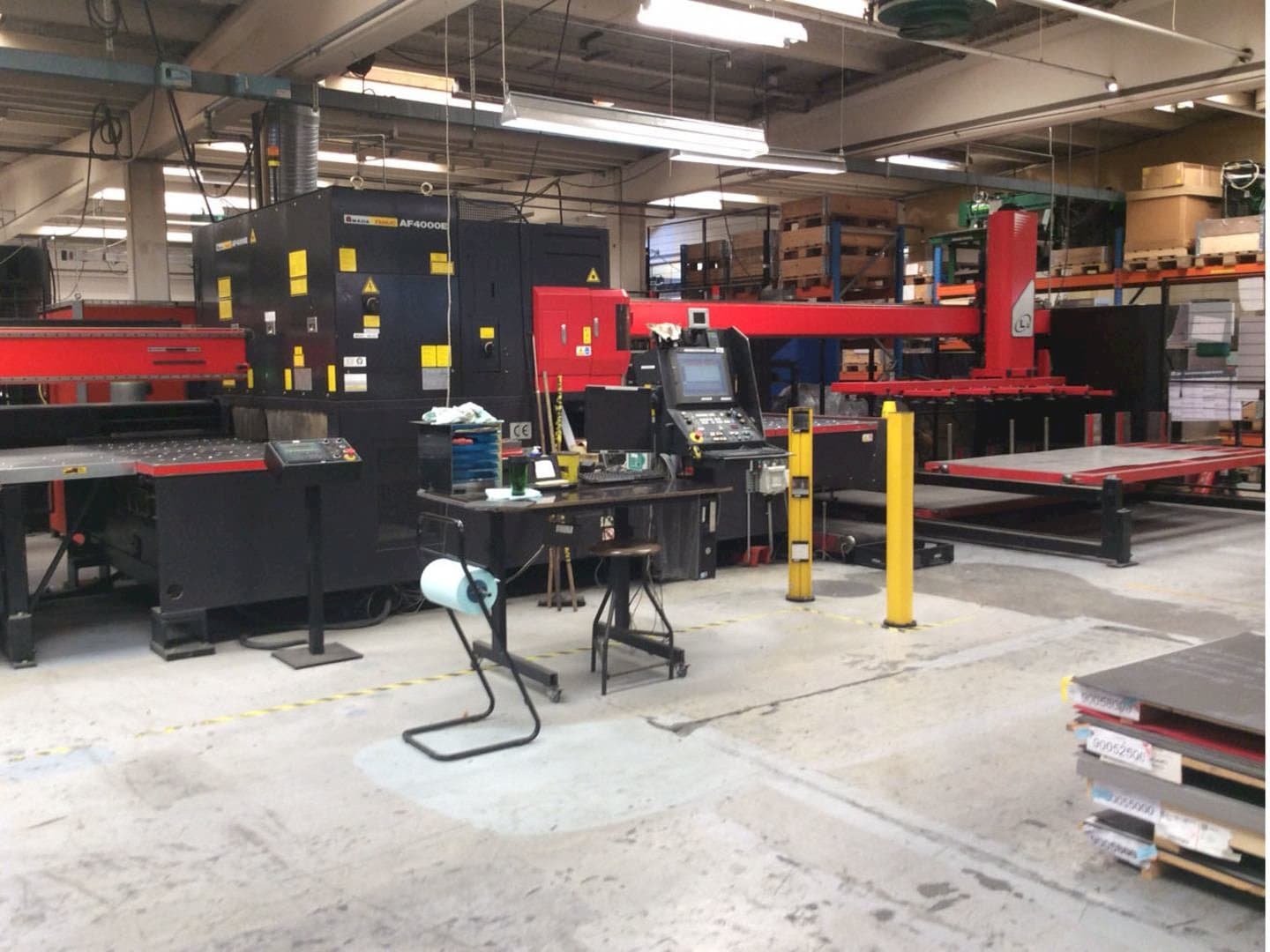 AMADA LC 2415 Alpha IV NT-maskinen framifrån