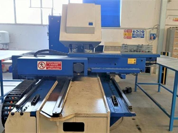 Trumpf rumatic 2000R-maskinen framifrån