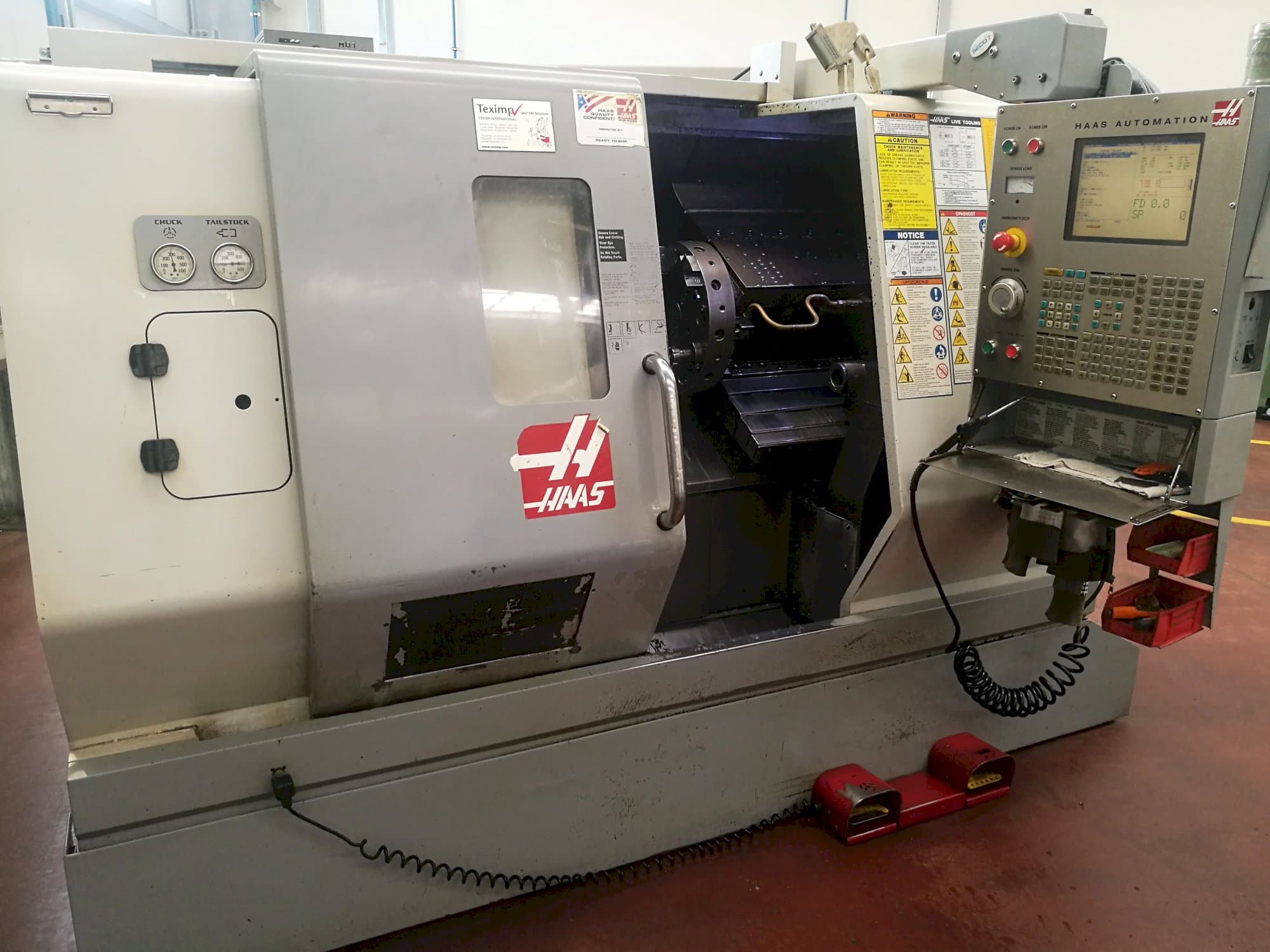 HAAS-maskinen sedd från vänsterSL-20THE