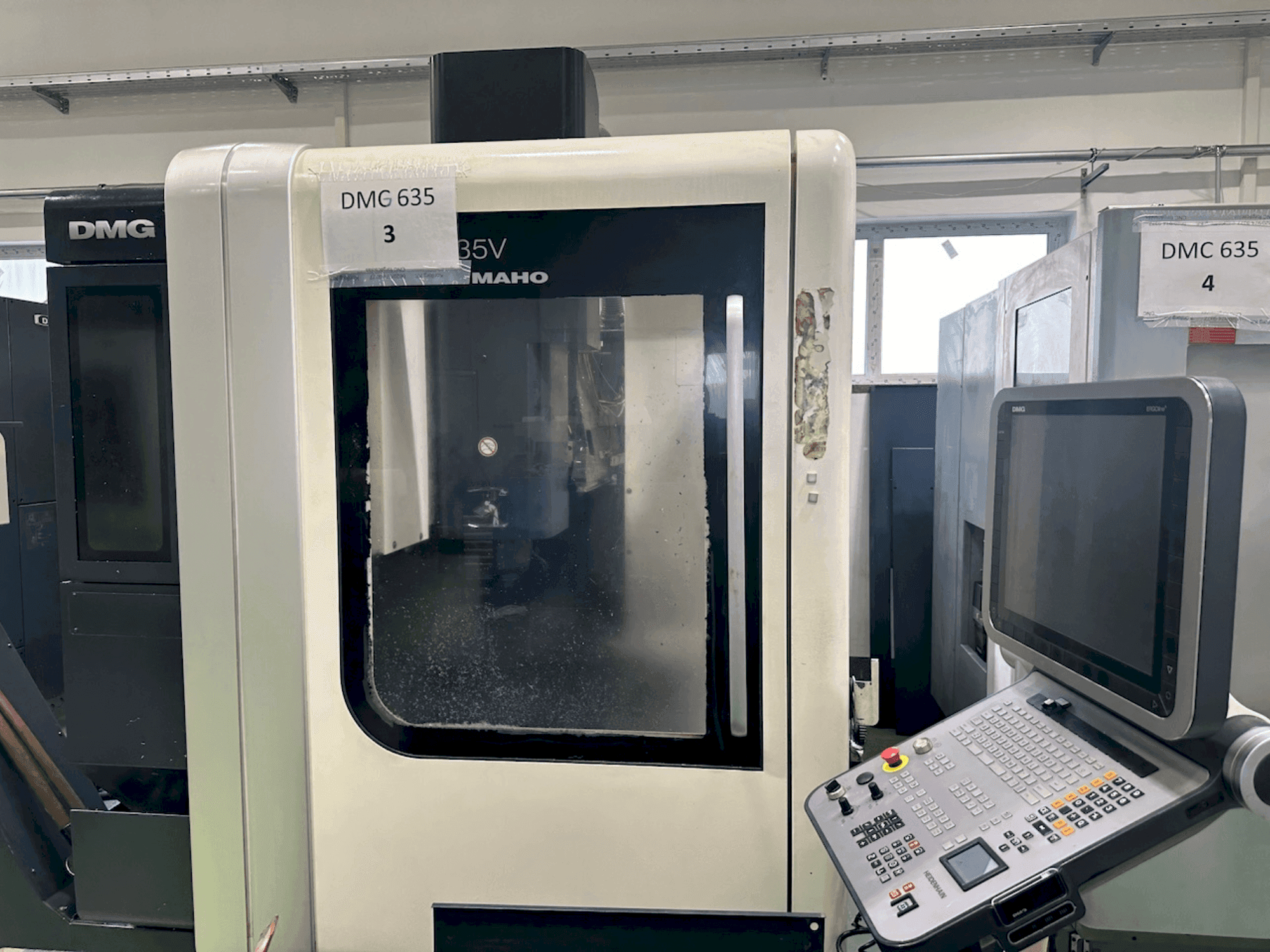 DECKEL MAHO DMC 635 V-maskinen framifrån