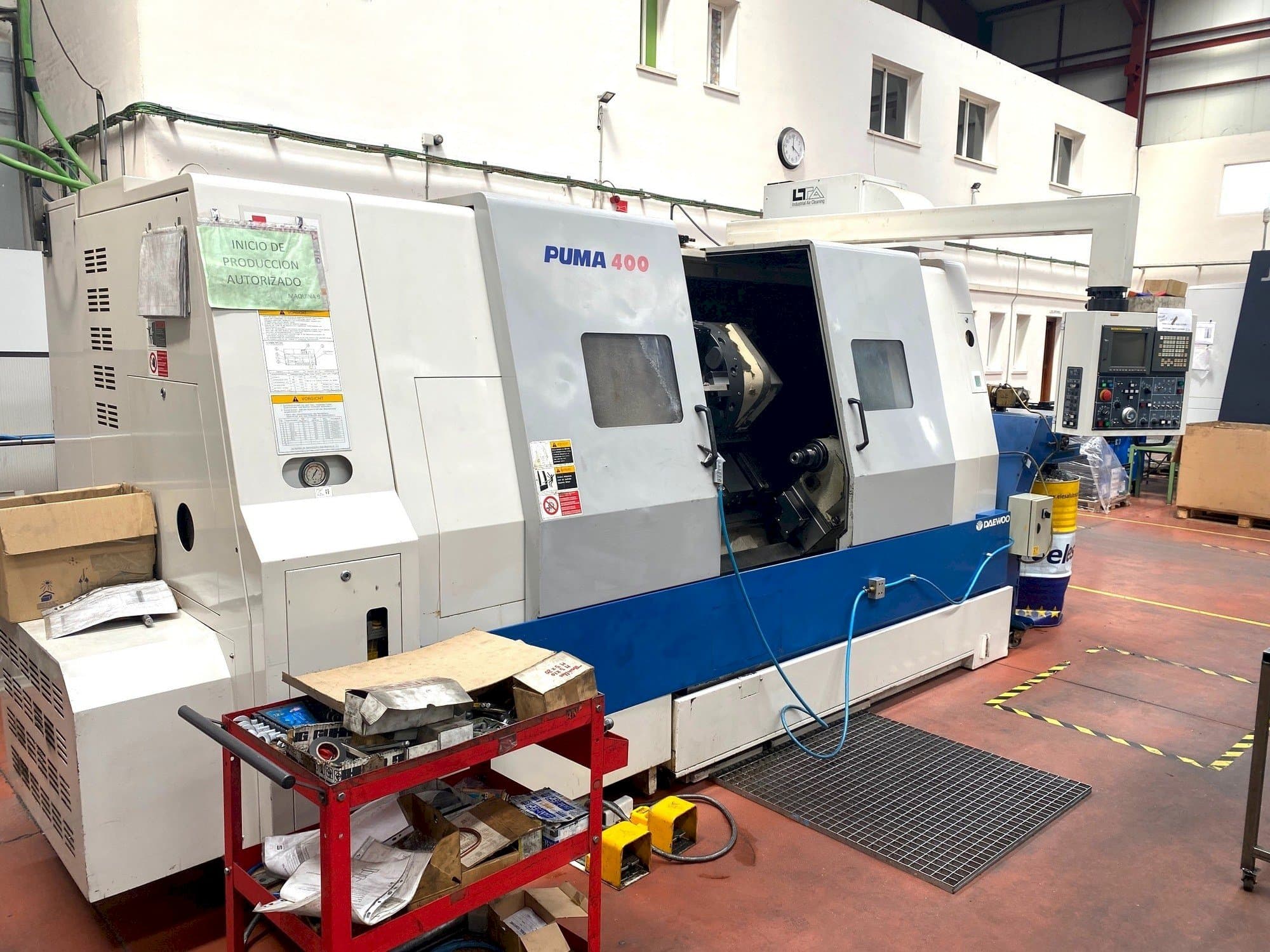 DAEWOO PUMA 400-maskinen framifrån