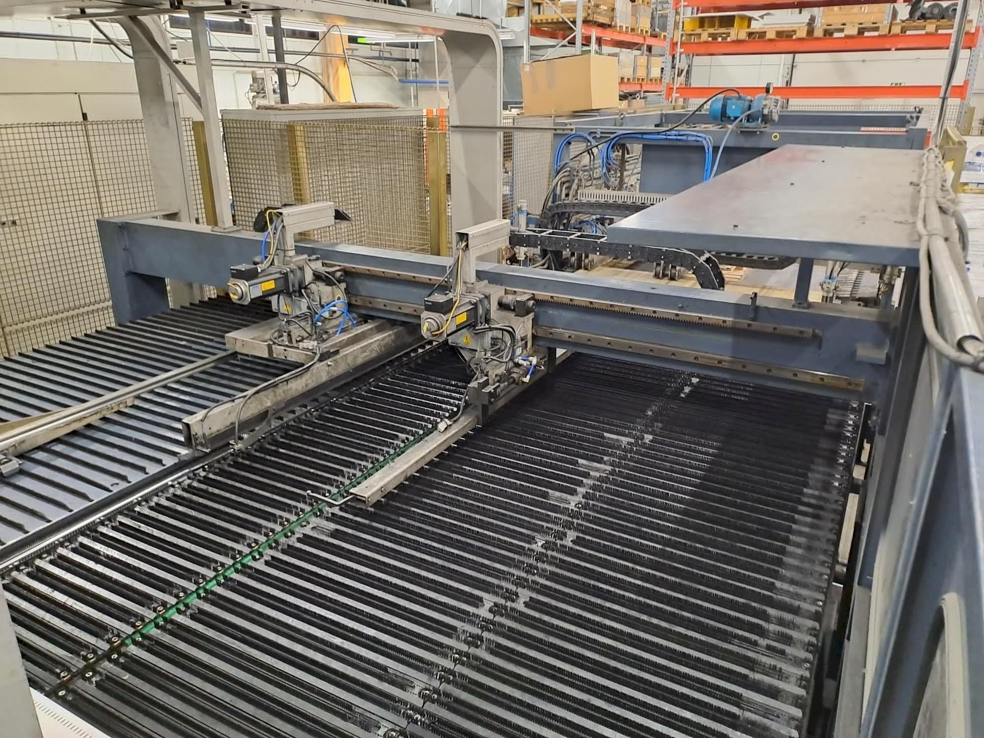 Salvagnini S4-maskinen framifrån