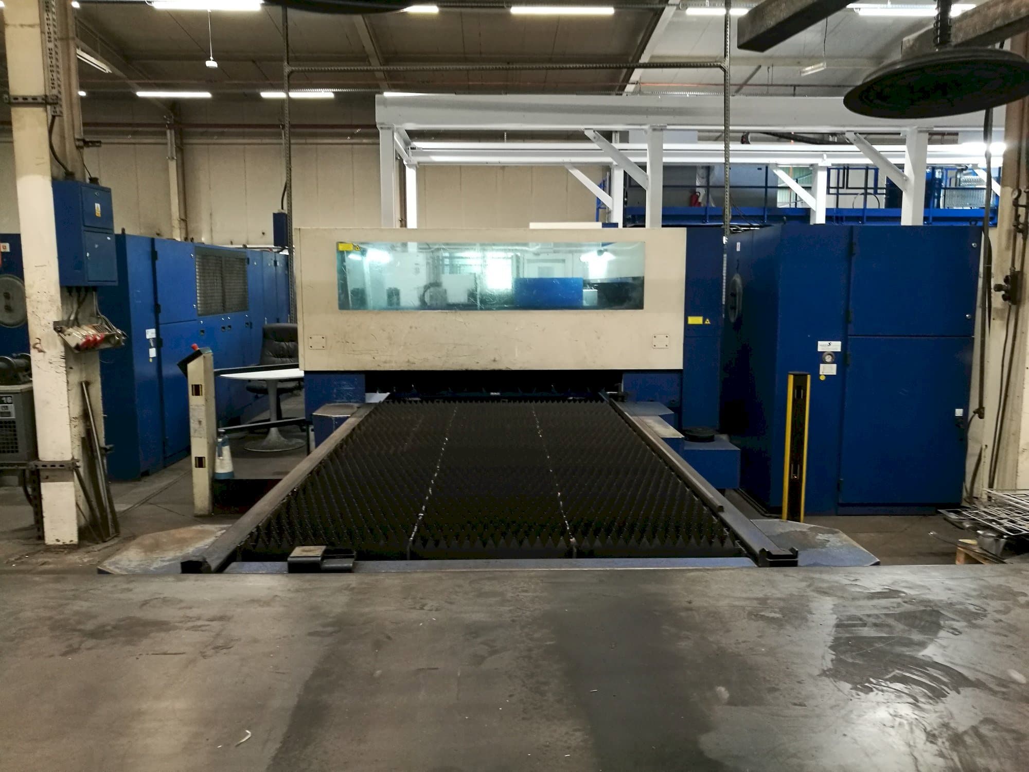 Trumpf Trumatic L3050-maskinen framifrån