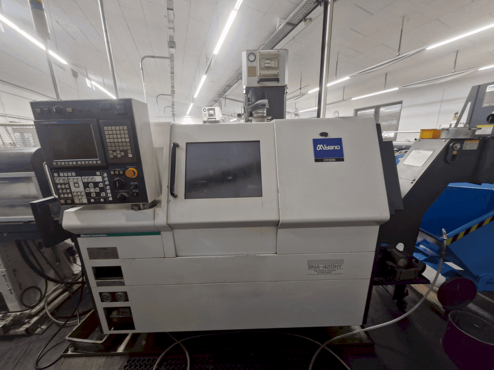 Miyano BNA-42DHY-maskinen framifrån