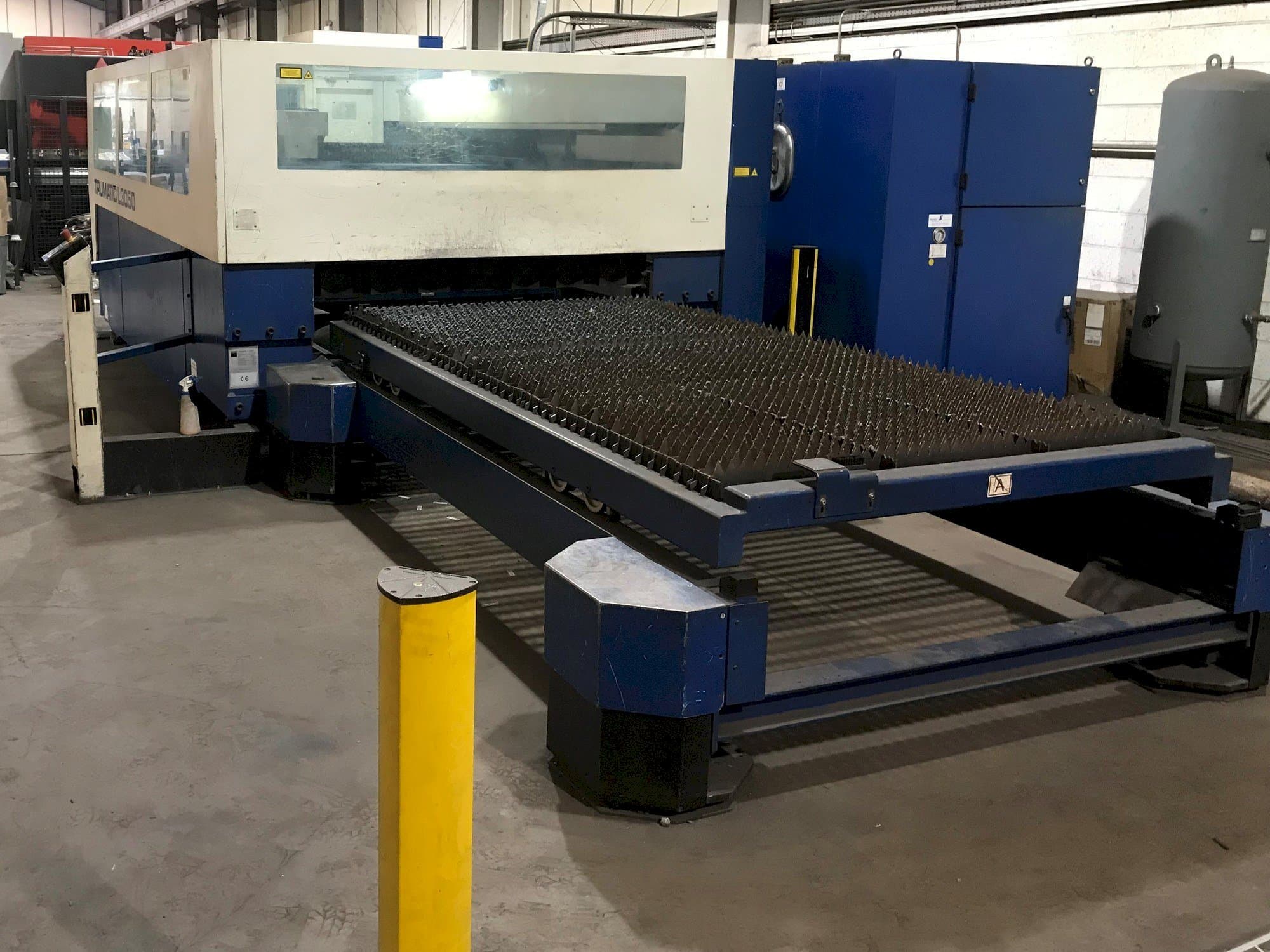 Trumpf Trumatic L3050-maskinen framifrån