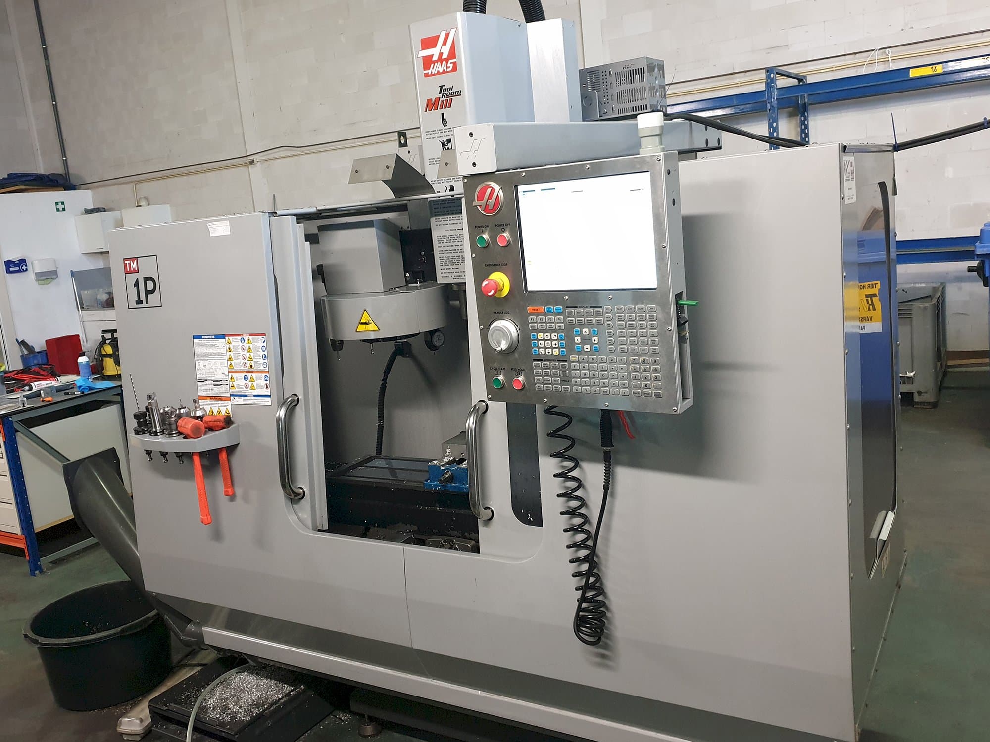 HAAS-maskinen framifrånTM-1P