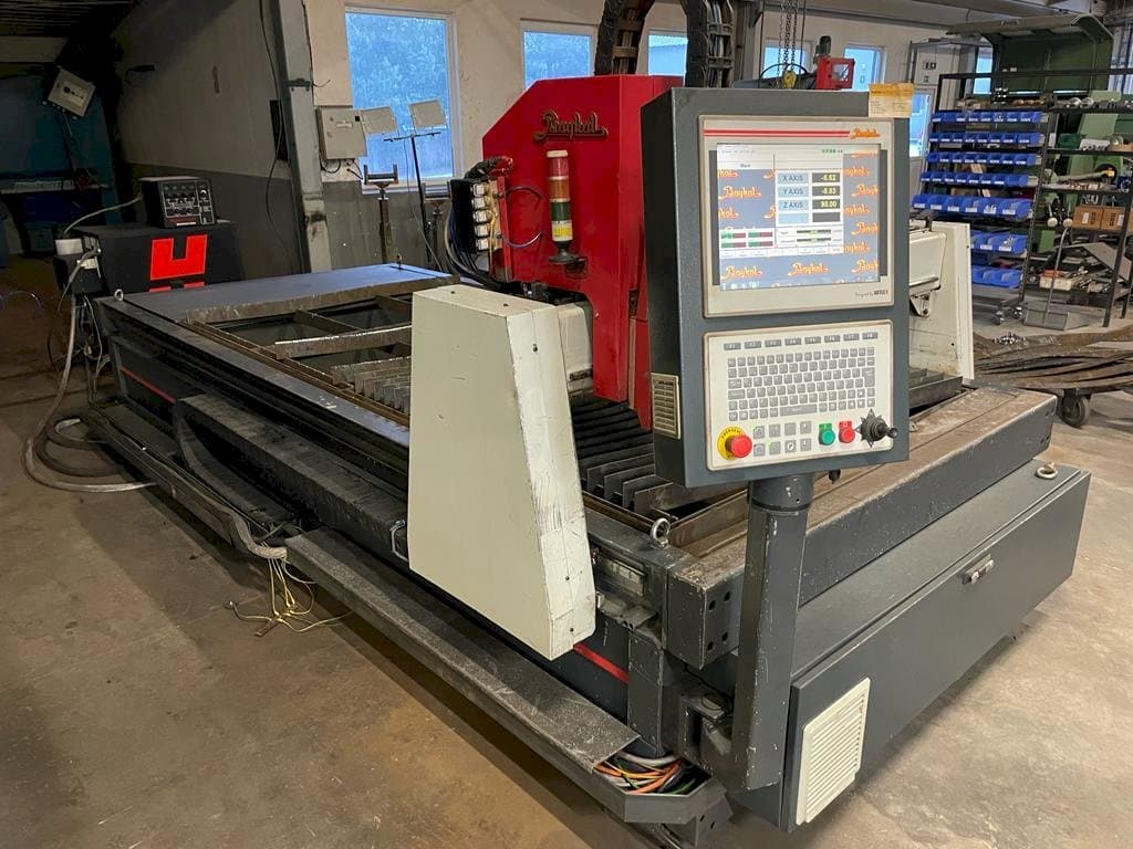 Baykal BPH 1503 + Hypertherm HPR 130-maskinen framifrån