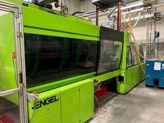 Engel ES 750 H330W / 250 HL-2F-maskinen framifrån
