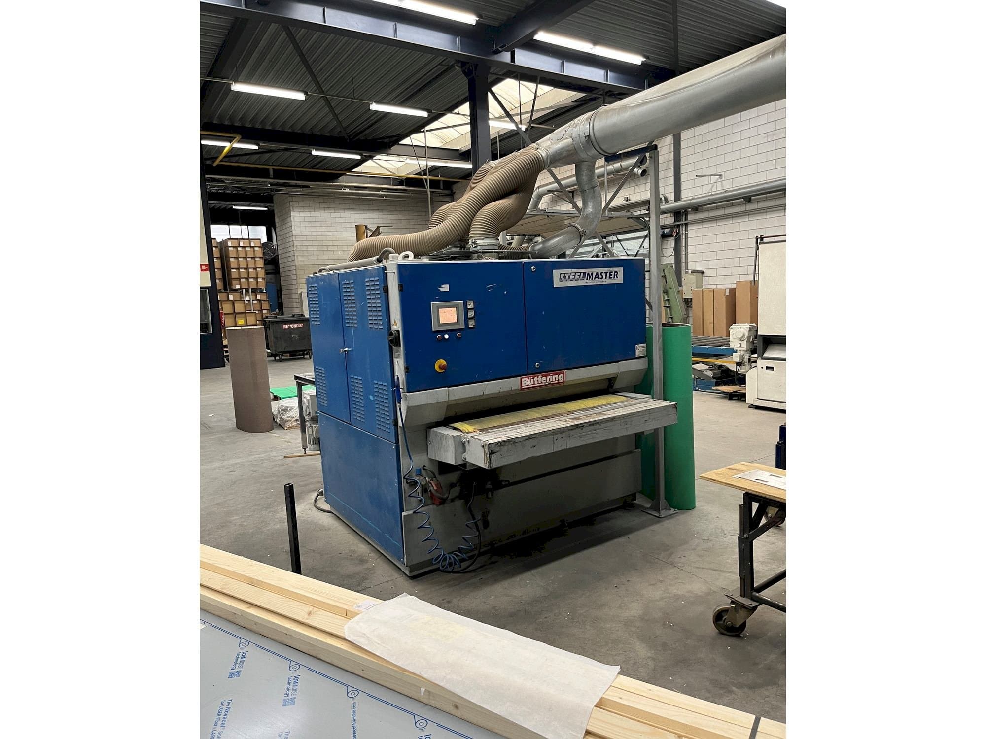 BUTFERING PRIMA 313 RRT-maskinen framifrån