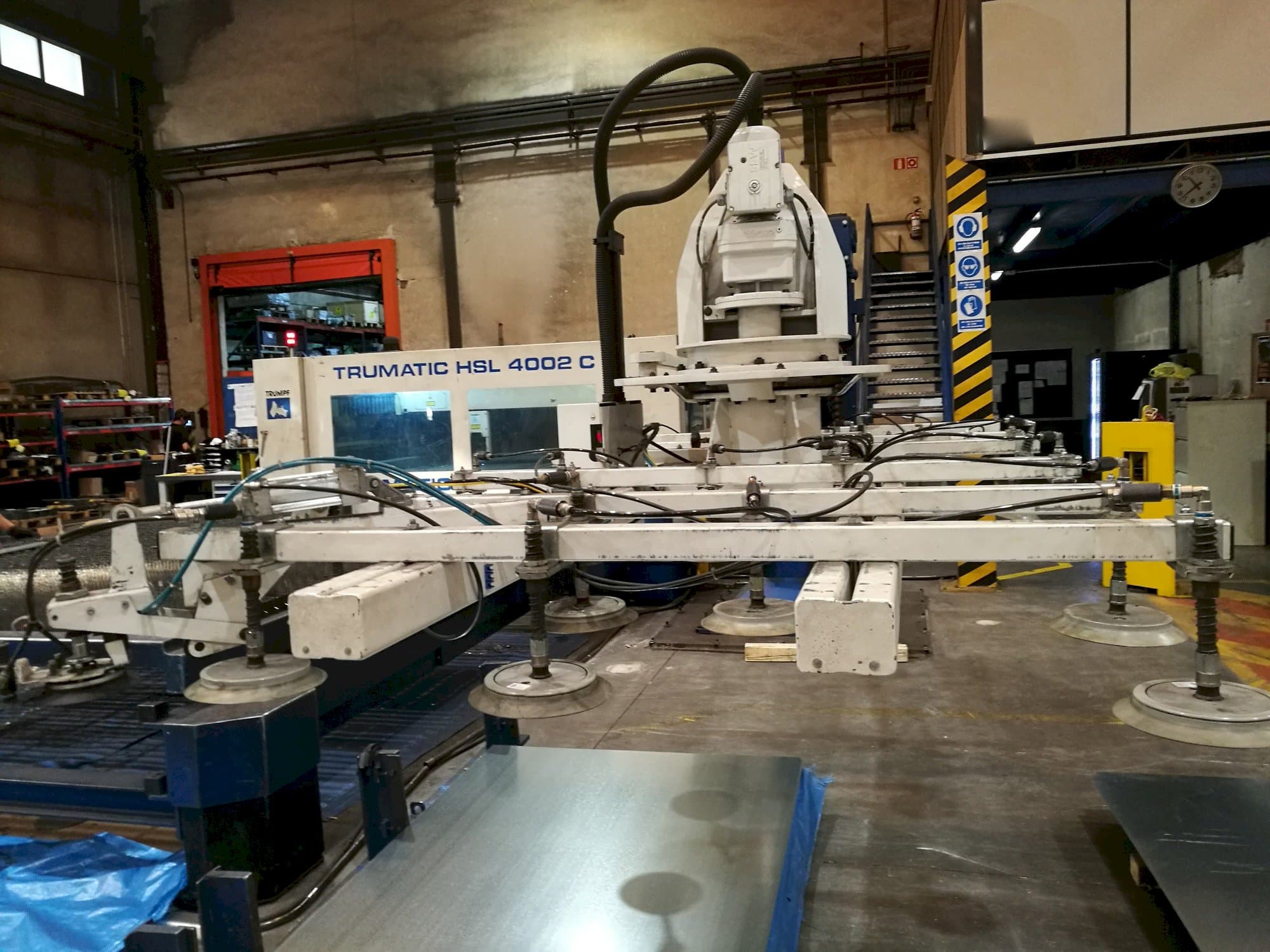 Trumpf TRUMATIC HSL 4002 C-maskinen framifrån