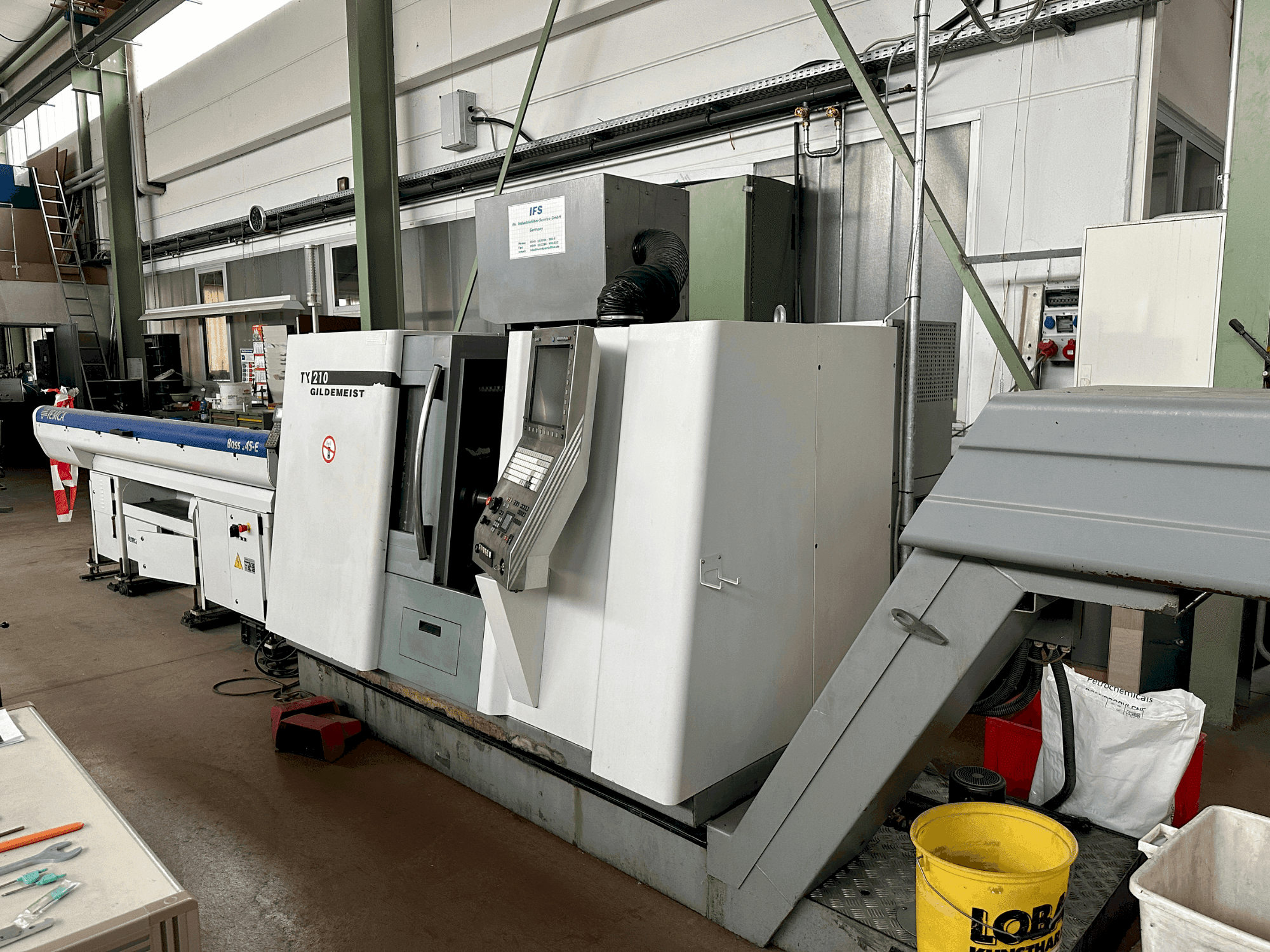 DMG CTX 210 (2006)-maskinen framifrån