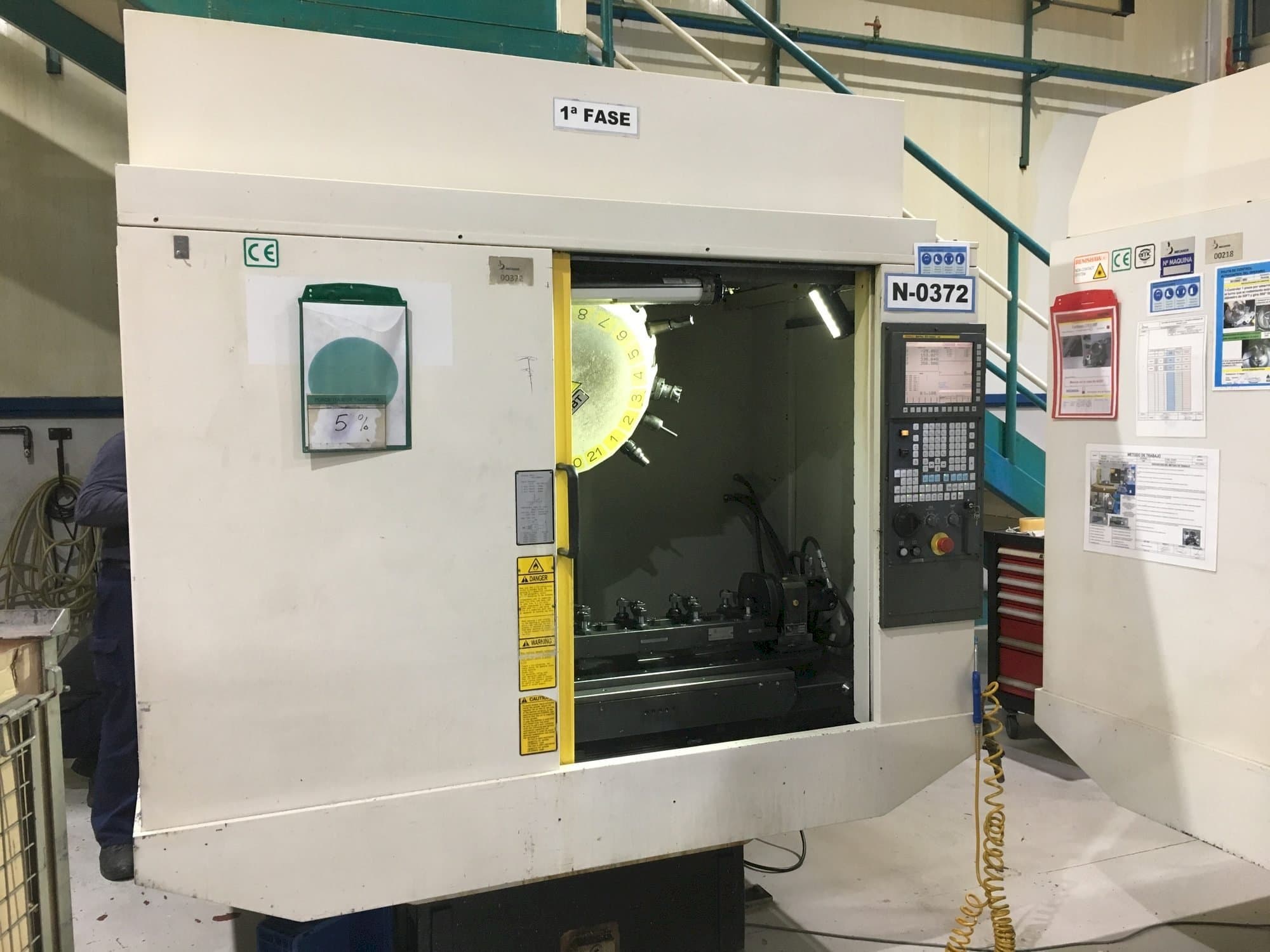 FANUC Robodrill alfa-T21iEL-maskinen framifrån