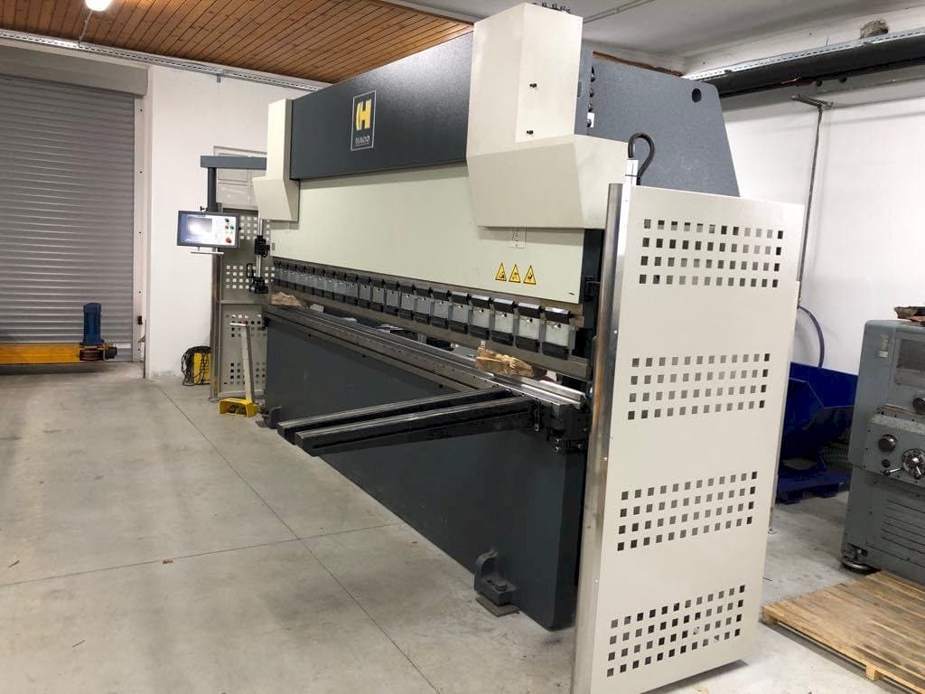 HACO SYNCHROMASTER 40175-maskinen framifrån