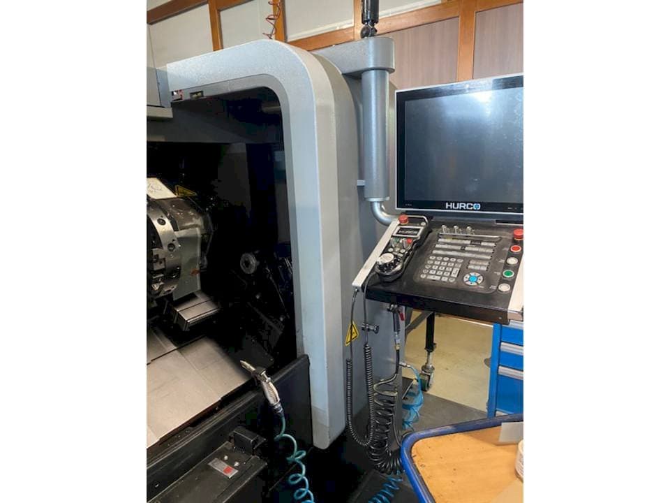 Hurco TM8i-maskinen framifrån