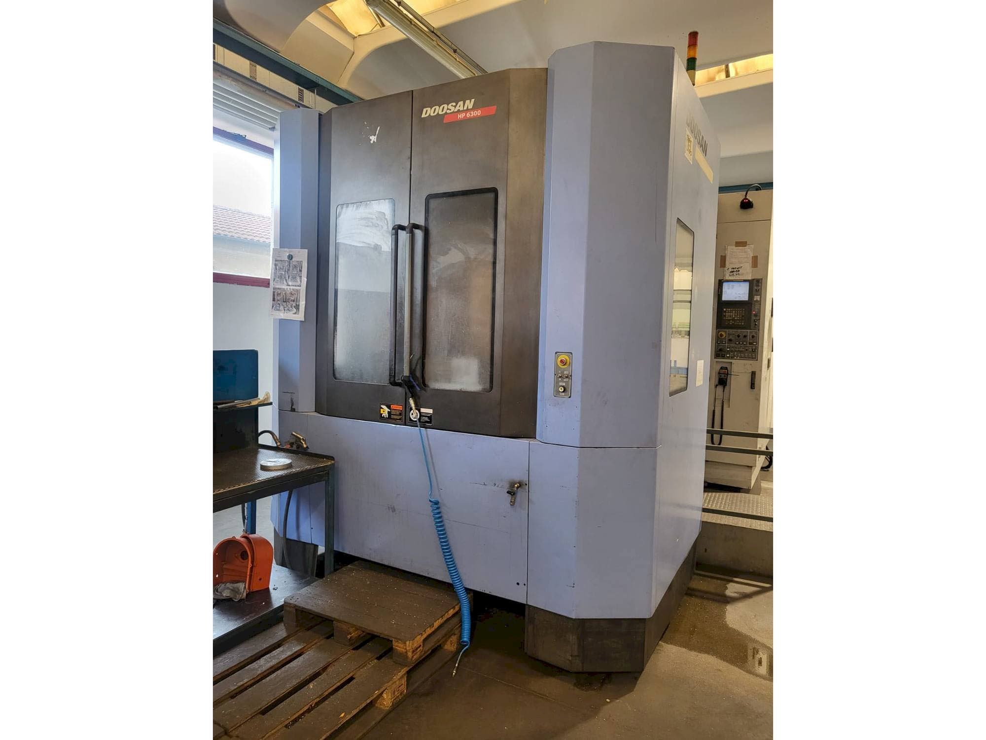 Doosan HP 6300-maskinen framifrån