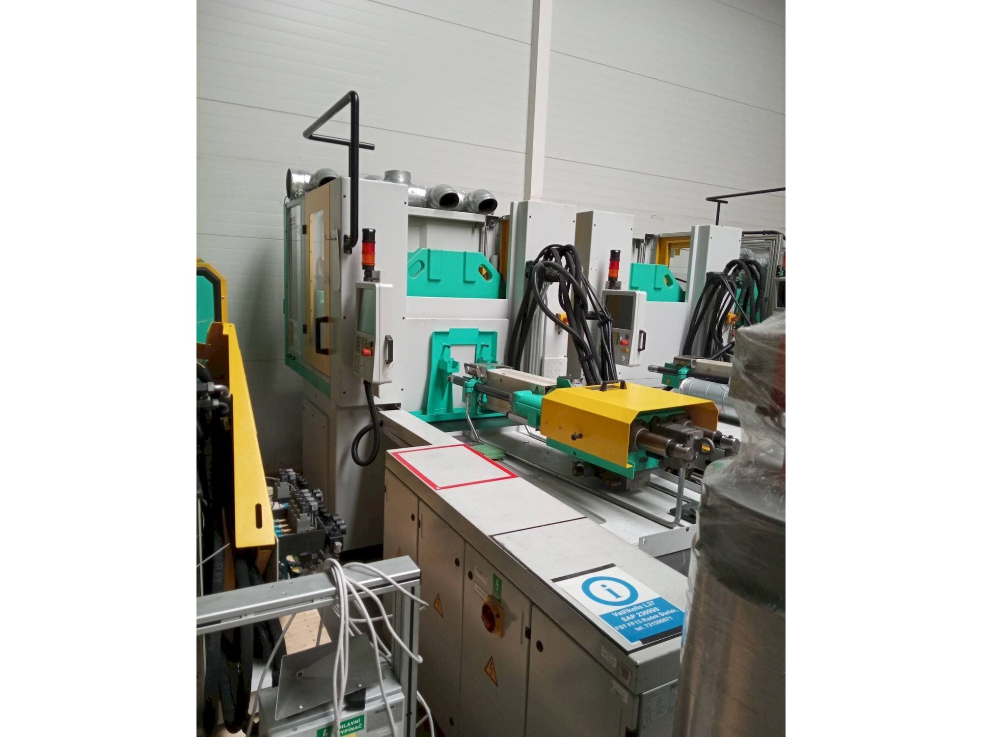 Arburg Allrounder 1200T-800-170-maskinen framifrån