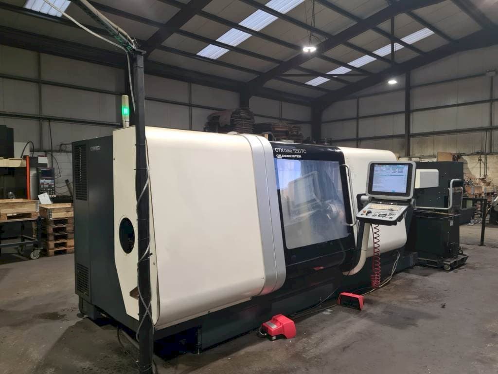 DMG GILDEMEISTER CTX beta 1250 TC-maskinen framifrån