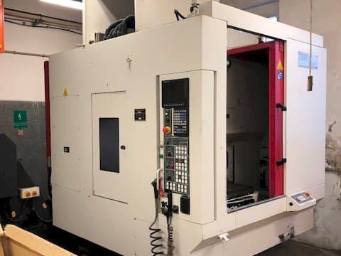 Akira Seiki RMV 700 APC-maskinen framifrån