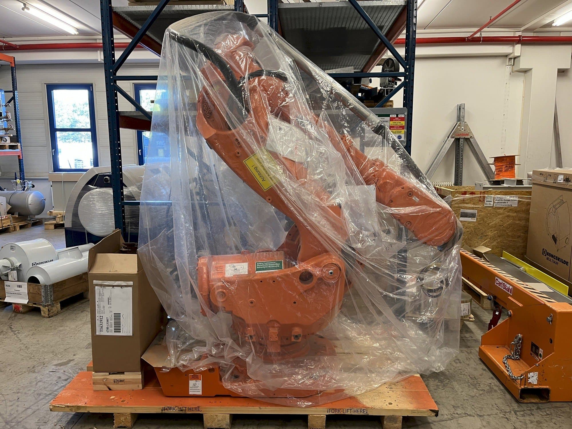 ABB IRB 6600 M2004-maskinen framifrån