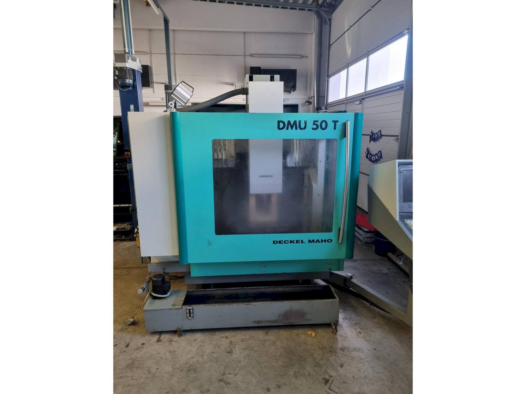 DECKEL MAHO DMU 50 T-maskinen framifrån