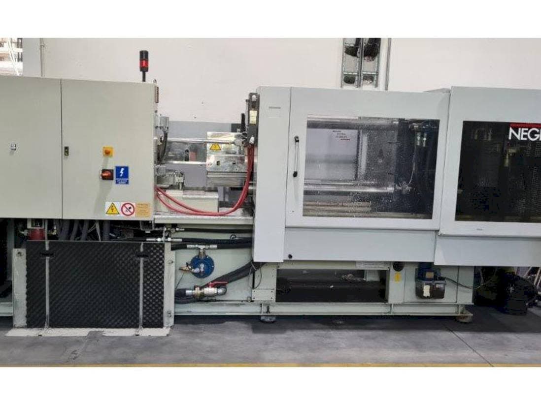 Negri Bossi V210-maskinen framifrån