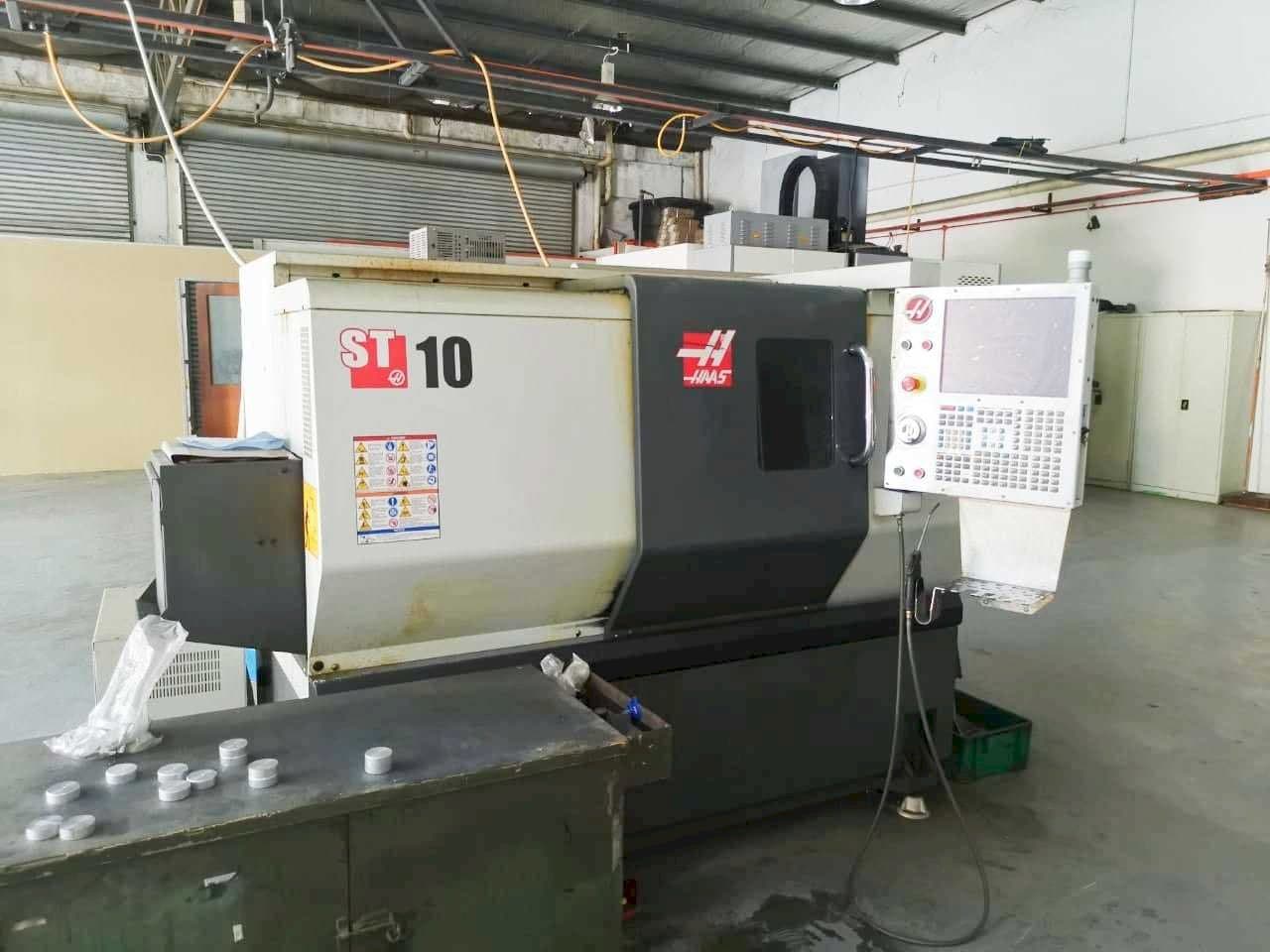 HAAS ST-10-maskinen framifrån