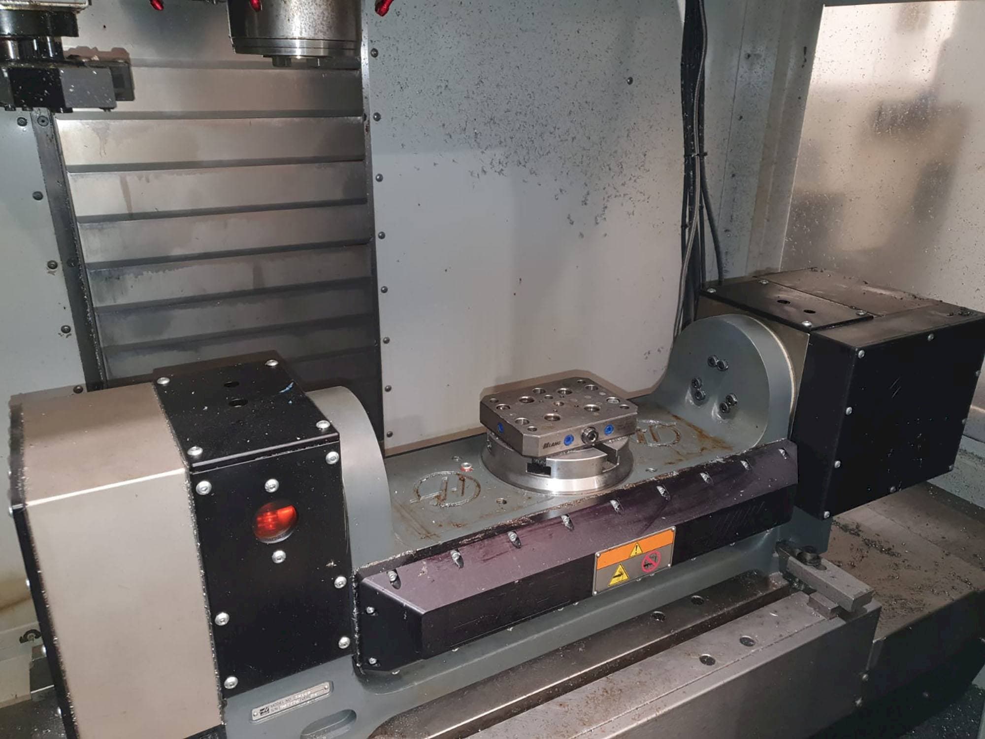 HAAS TR160-maskinen framifrån