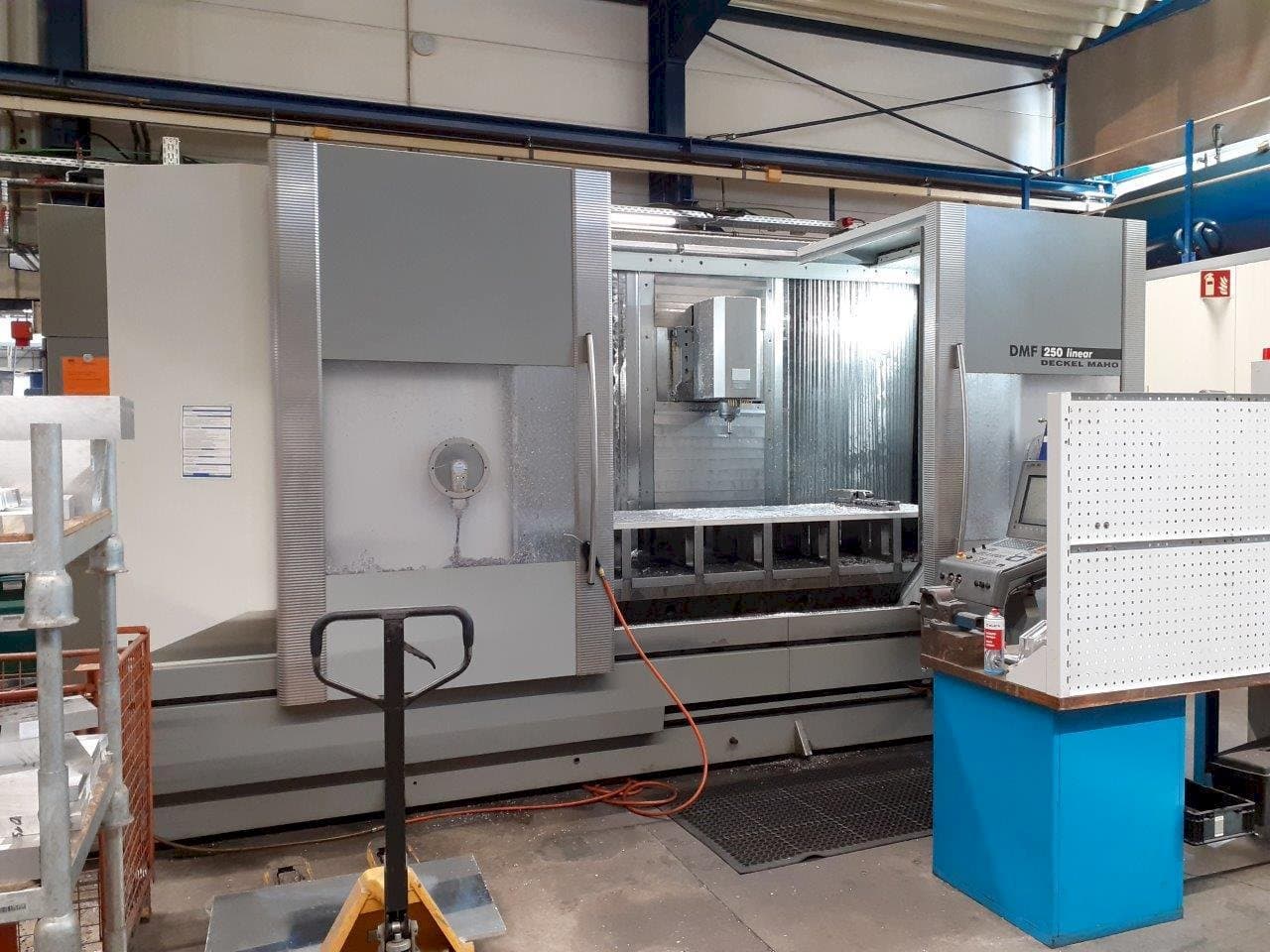 DMG MORI DMF 250-maskinen framifrån