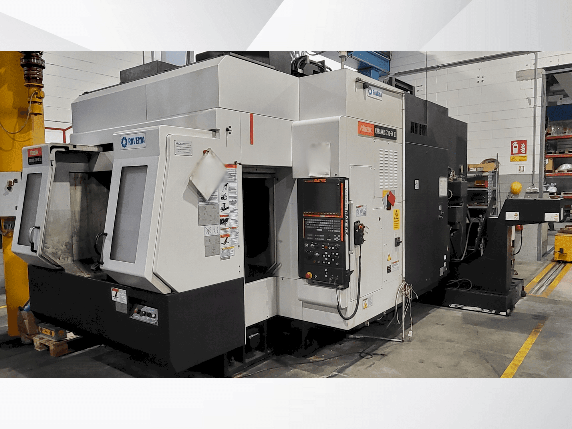 Mazak VARIAXIS 730 II 5X-maskinen framifrån