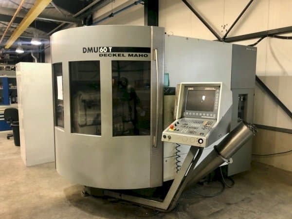 DECKEL MAHO DMU 60T-maskinen framifrån