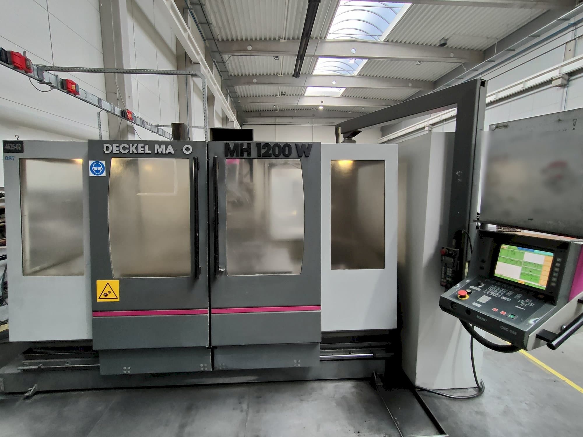 Maho MH 1200W-maskinen framifrån