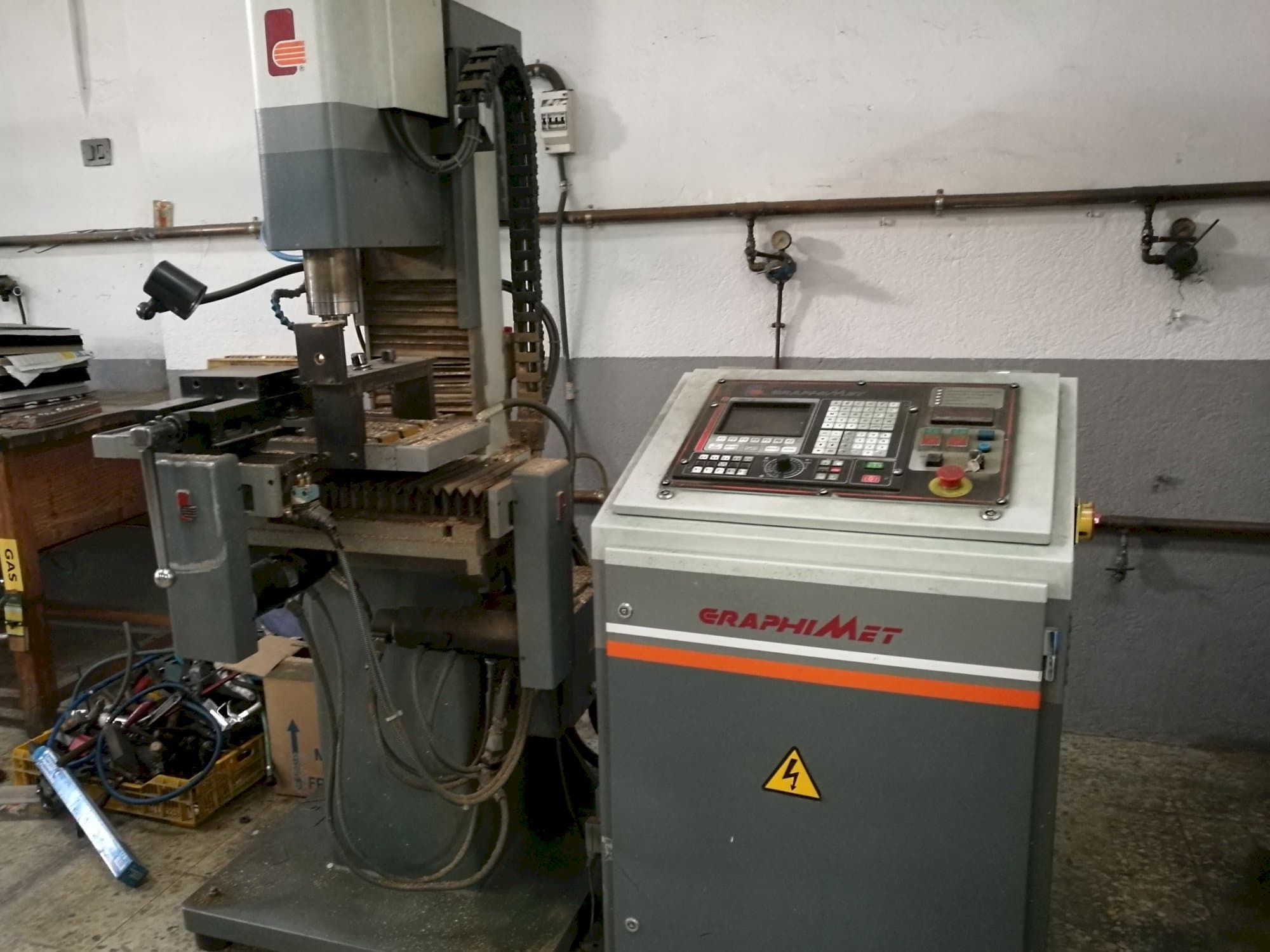 GRAPHIMET-maskinen sedd från högerA-2
