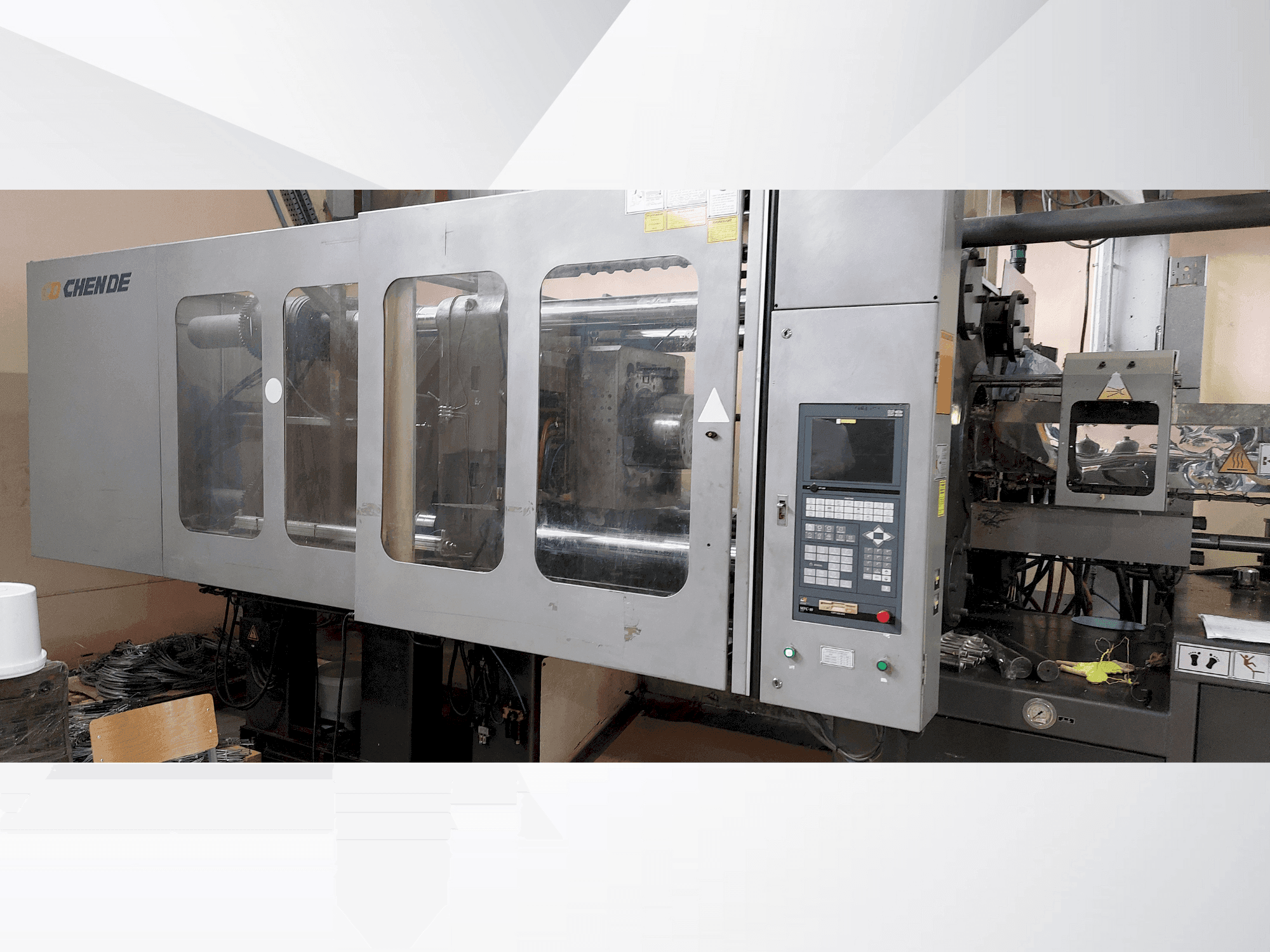 CHENDE CJ480M3V-maskinen framifrån