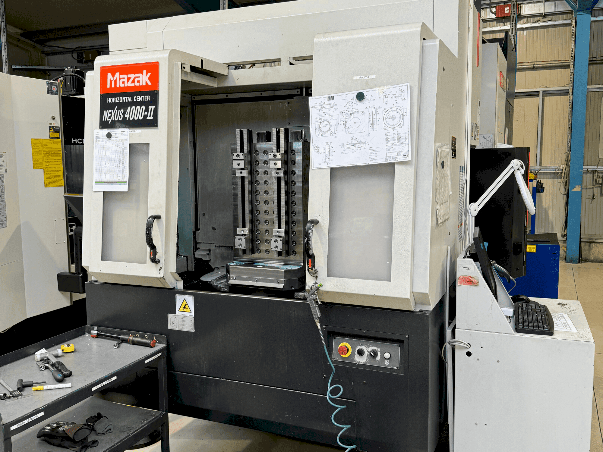 Mazak HCN 4000 II-maskinen framifrån