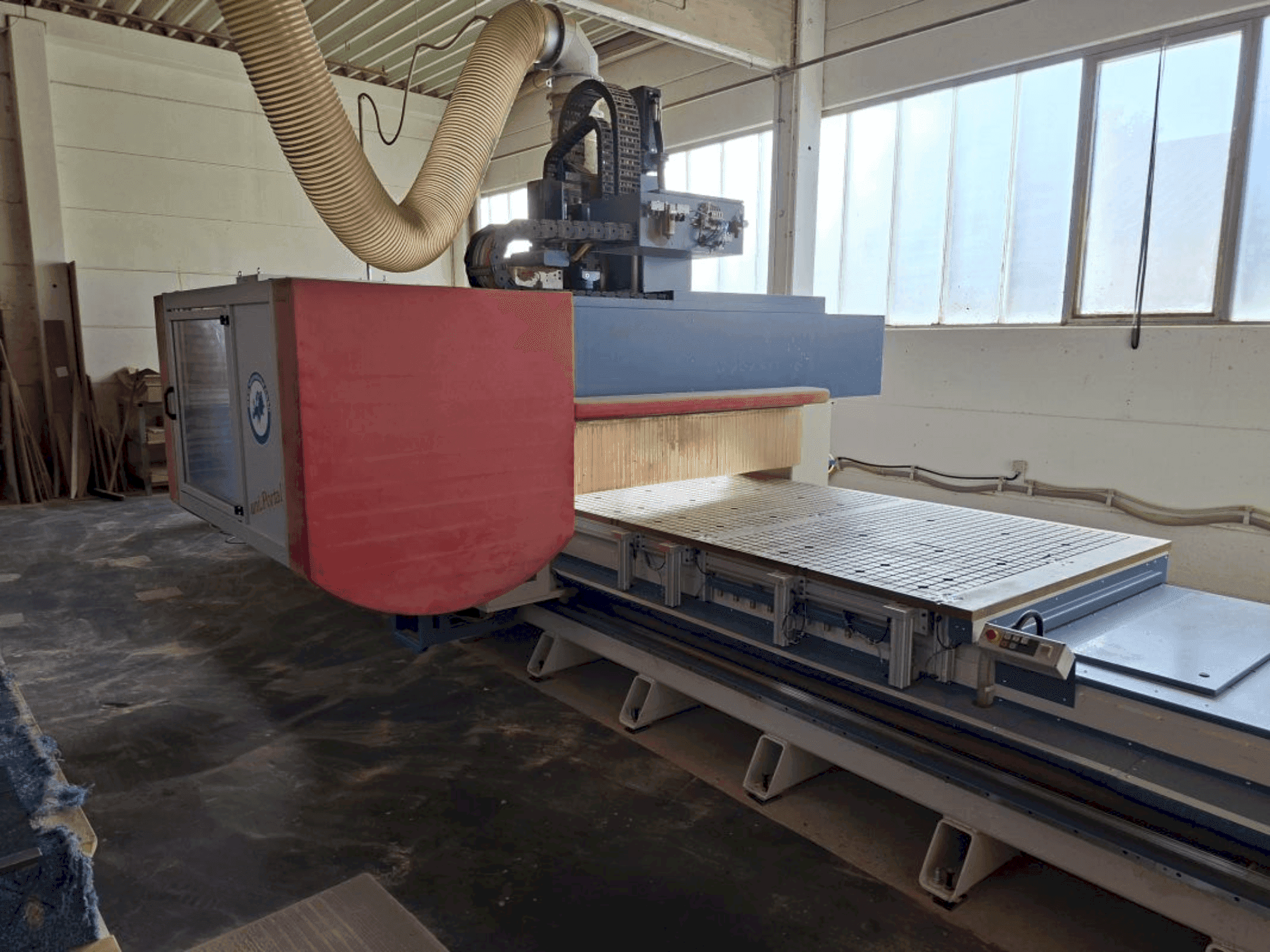 MKM UNI Portal 50/15 RO-maskinen framifrån