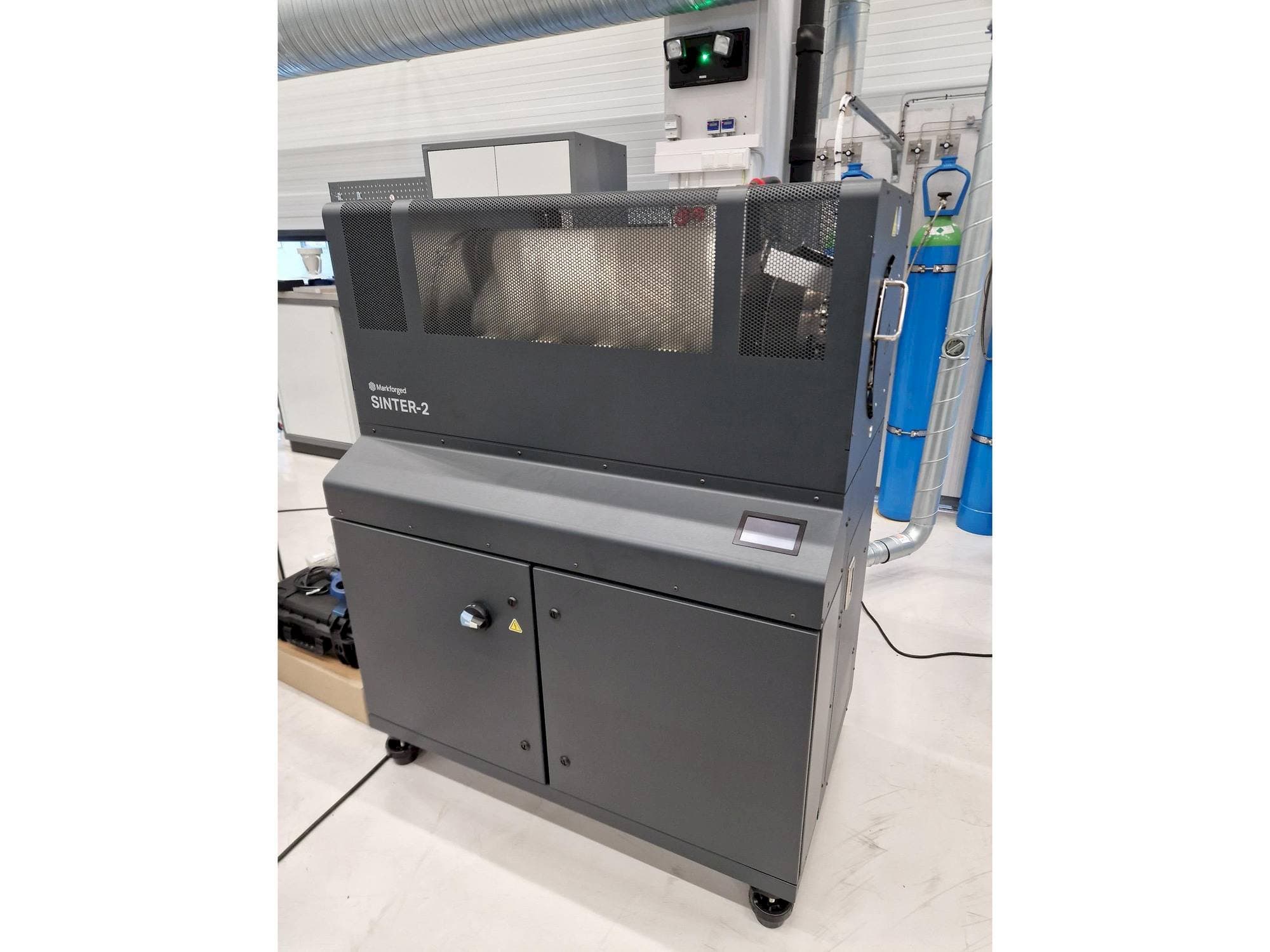 MARKFORGED Metal X-maskinen framifrån